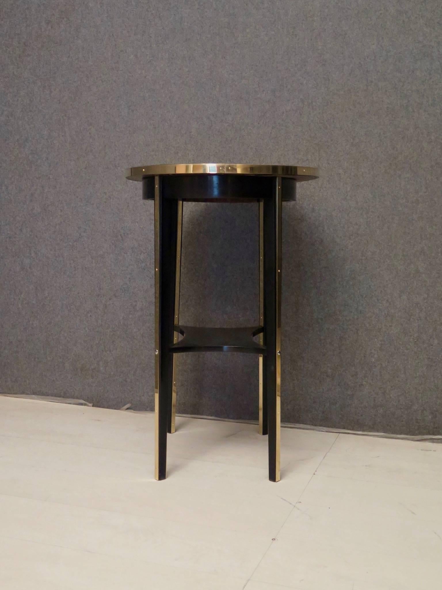 Thonet Oval Black Shellac and Brass Austrian Art Nouveau Side Table, 1910 4