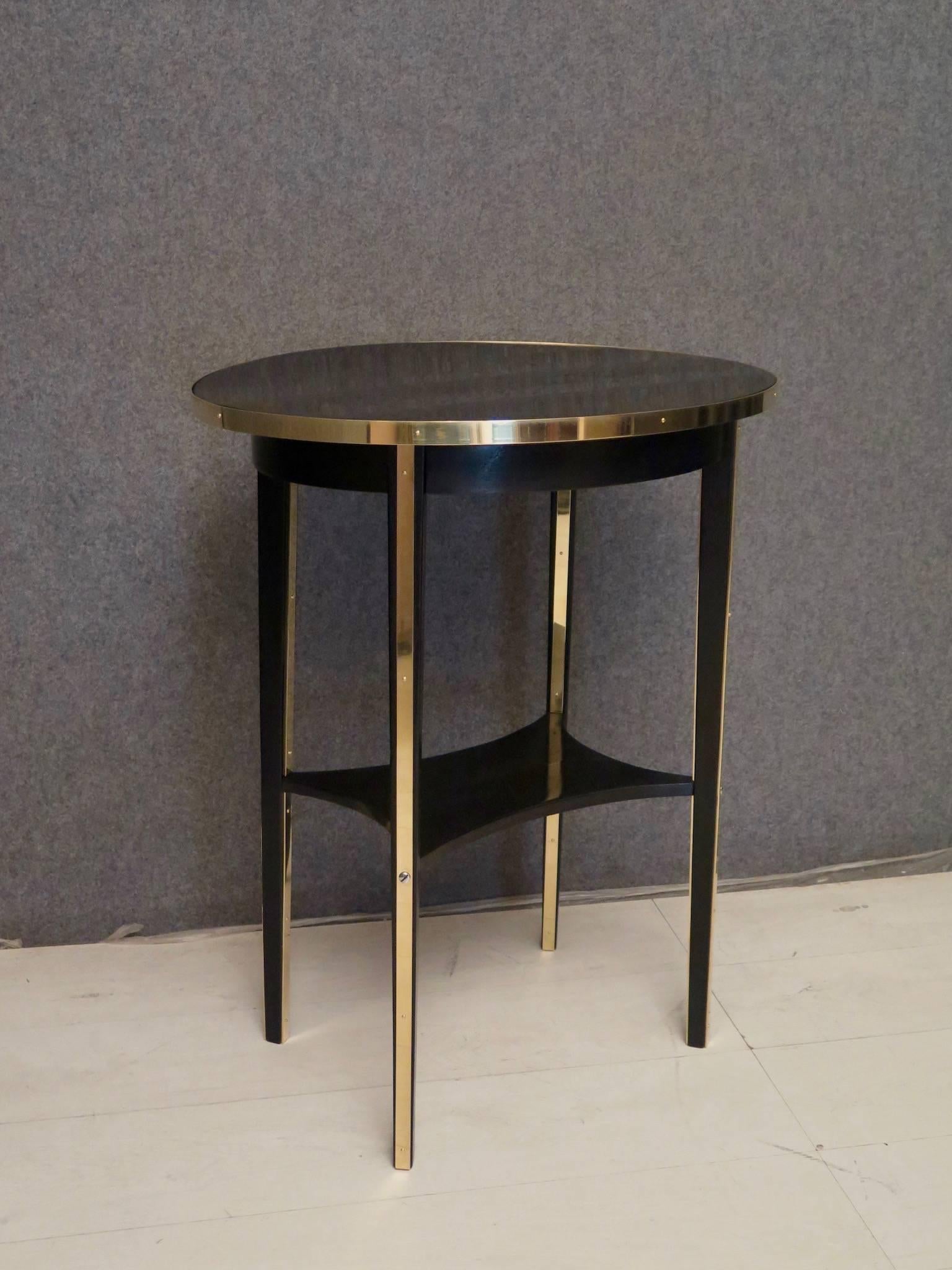 Thonet Oval Black Shellac and Brass Austrian Art Nouveau Side Table, 1910 5