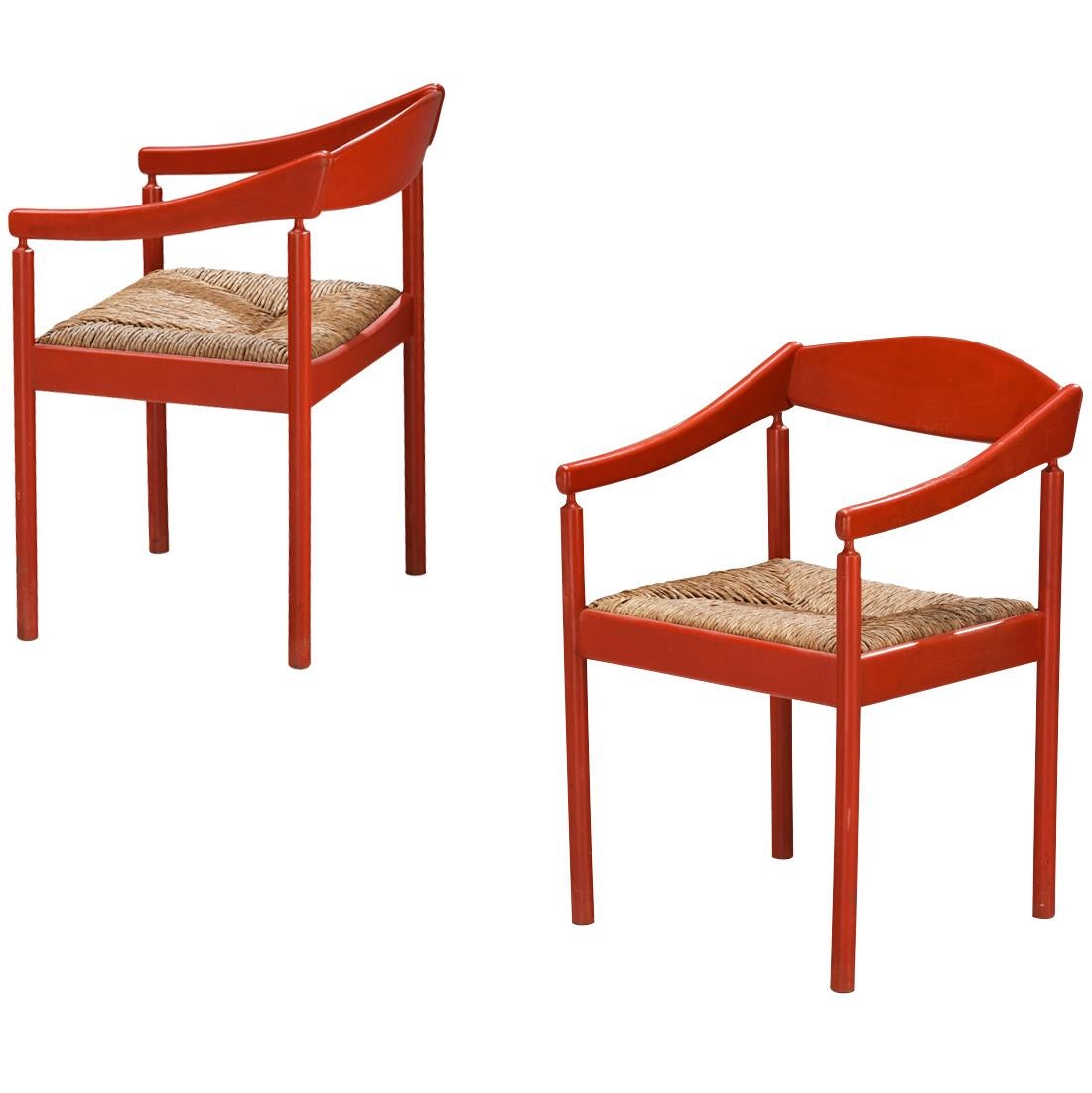 Paire de fauteuils Thonet avec cadre laqué rouge et sièges en jonc