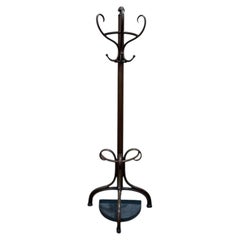 Thonet Parrot Coat Rack in Bent Wood