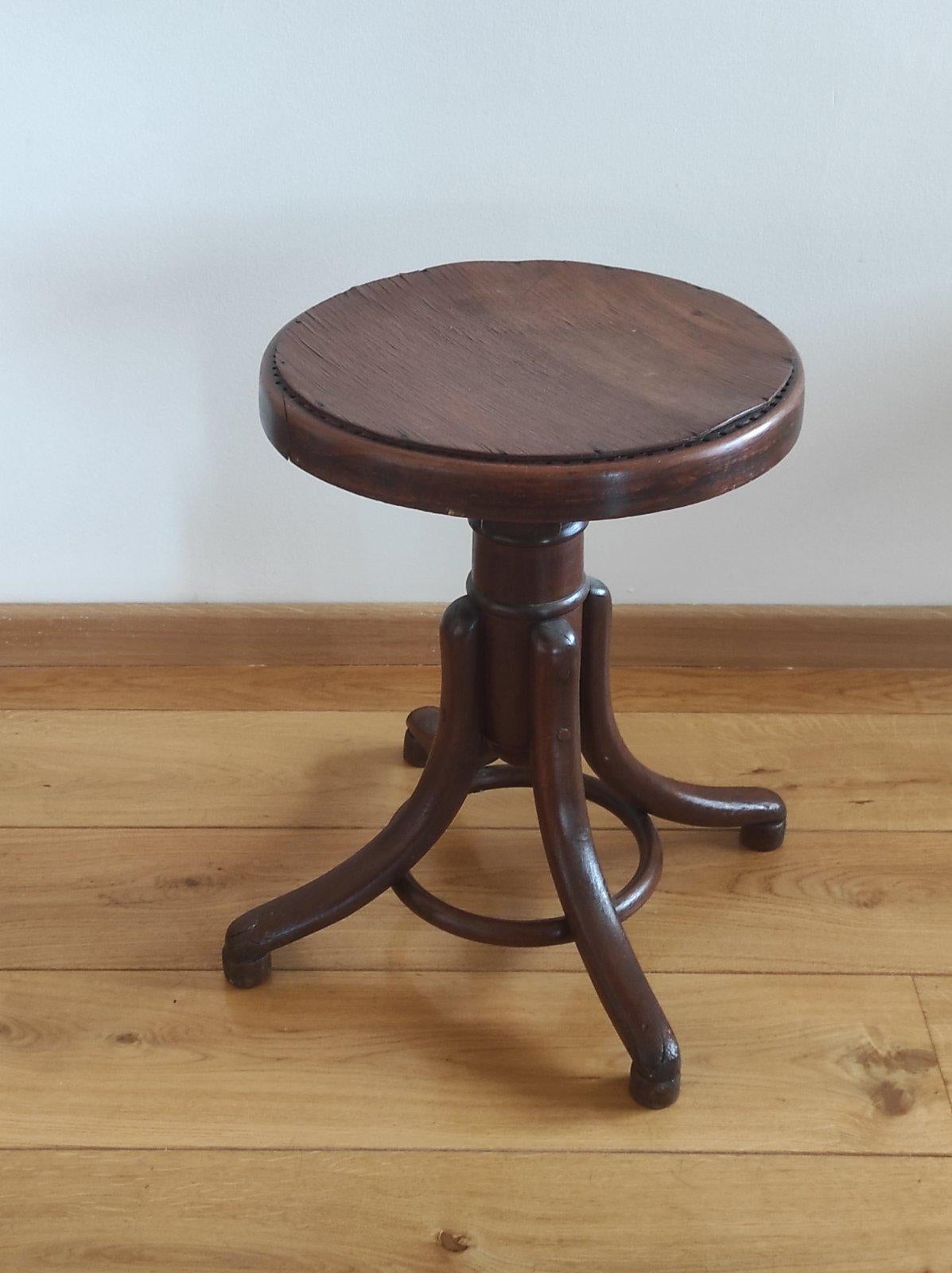 Thonet Klavierhocker 1900er (Art nouveau) im Angebot