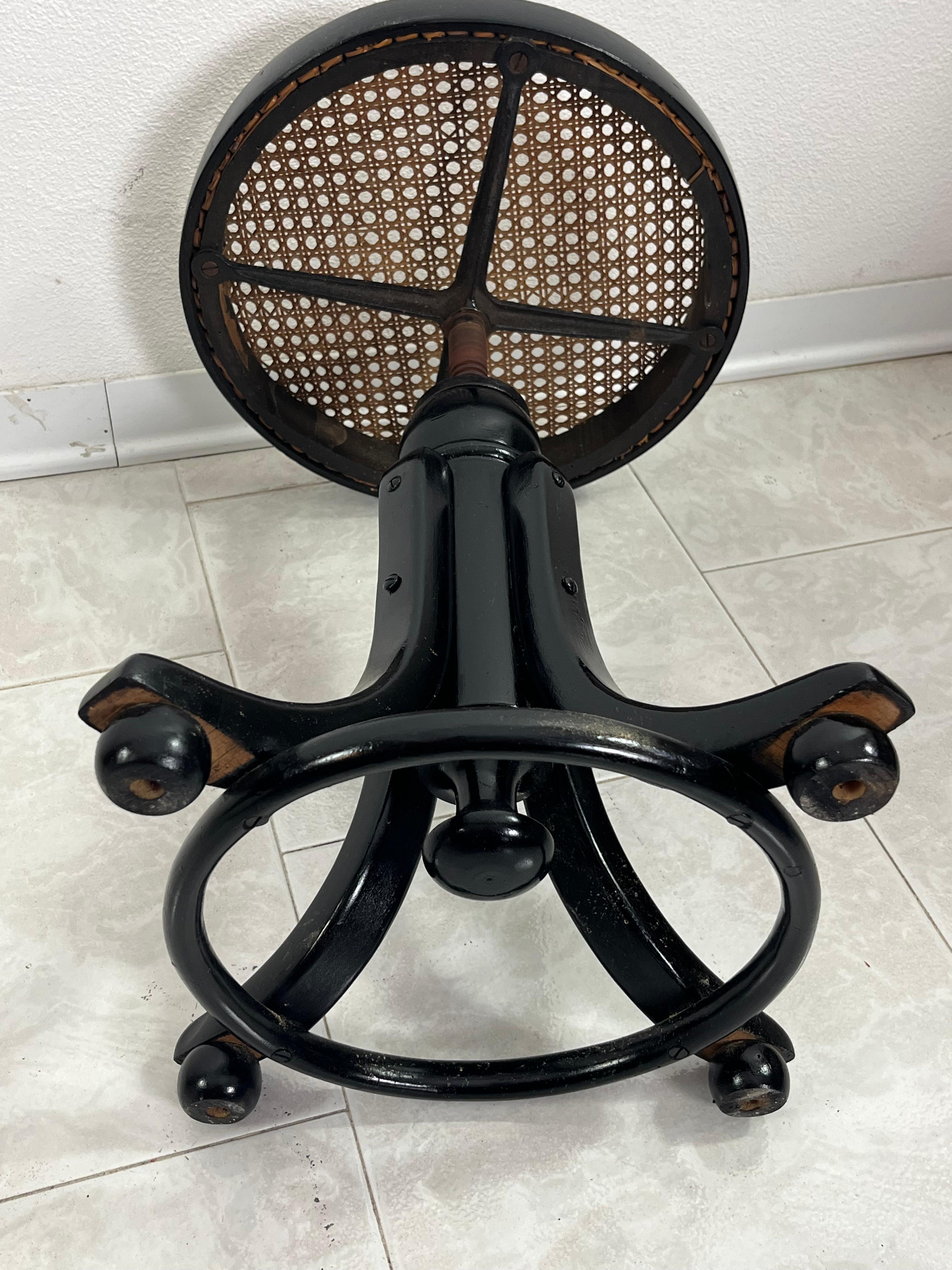 Thonet-K Klavierhocker, Österreich, 1960er Jahre (Rattan)