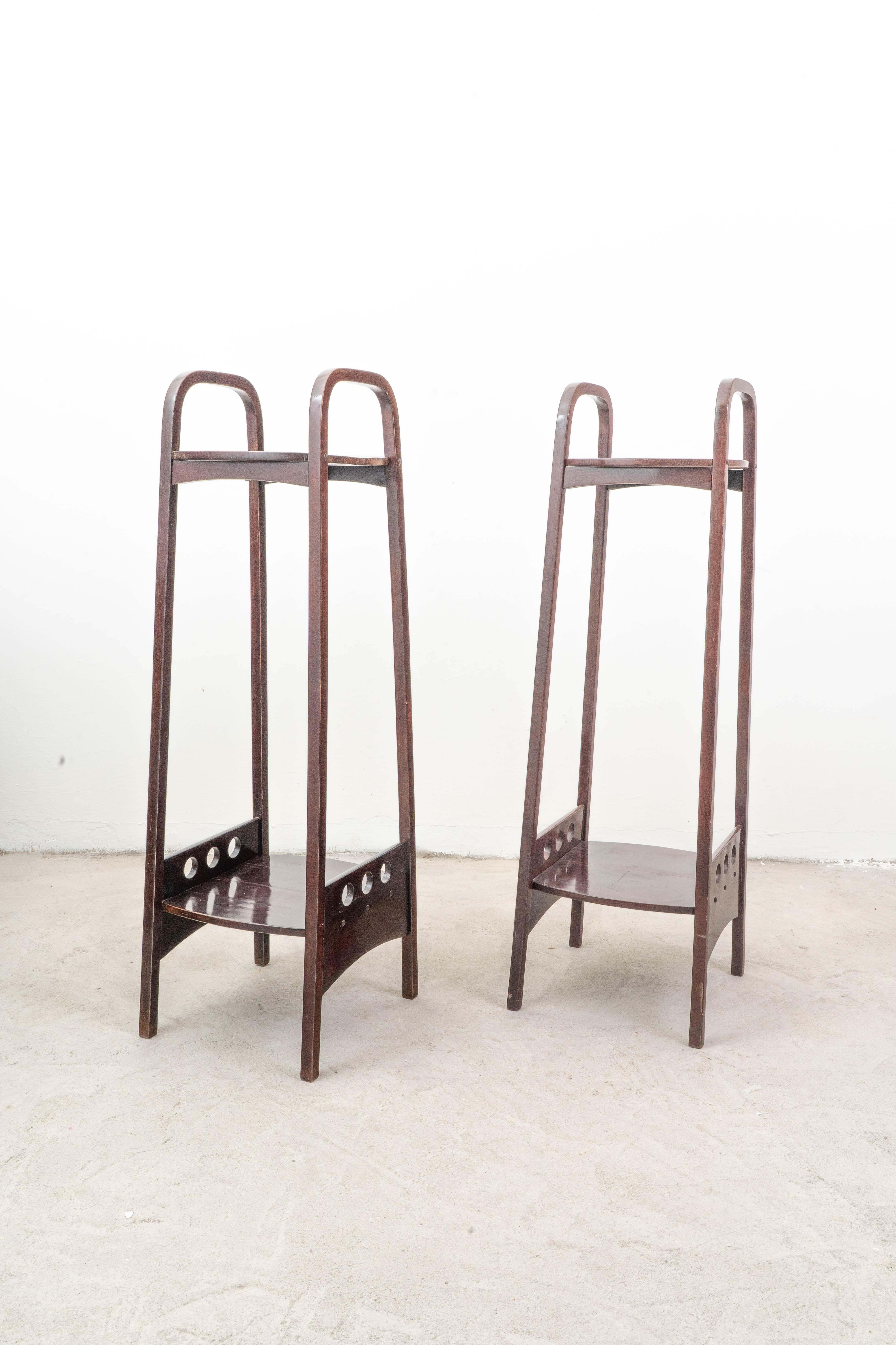 Austriaco Thonet - Supporto per piante (2) - Beeche in vendita