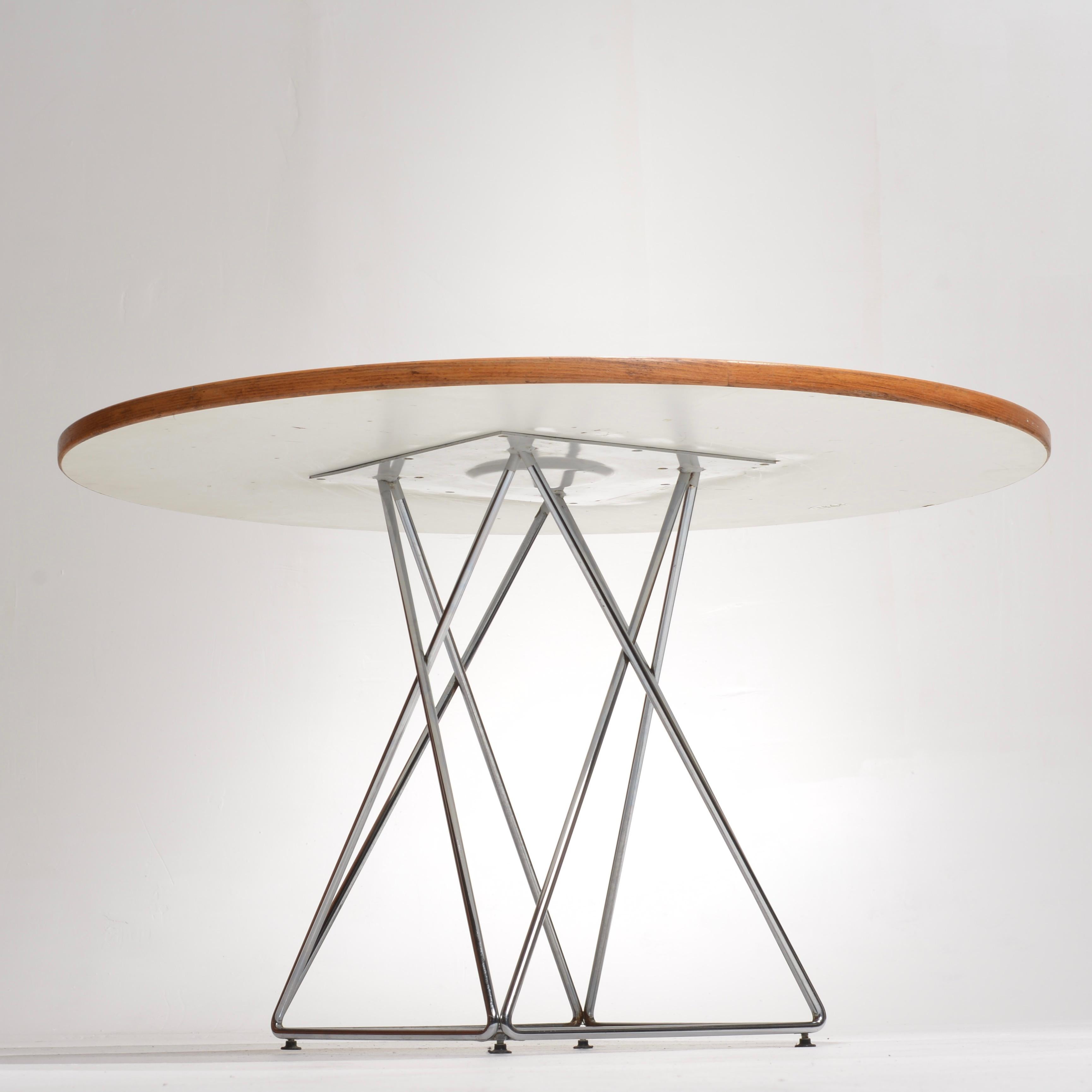 Mid-Century Modern Thonet Round Dining Table with Eiffel Base