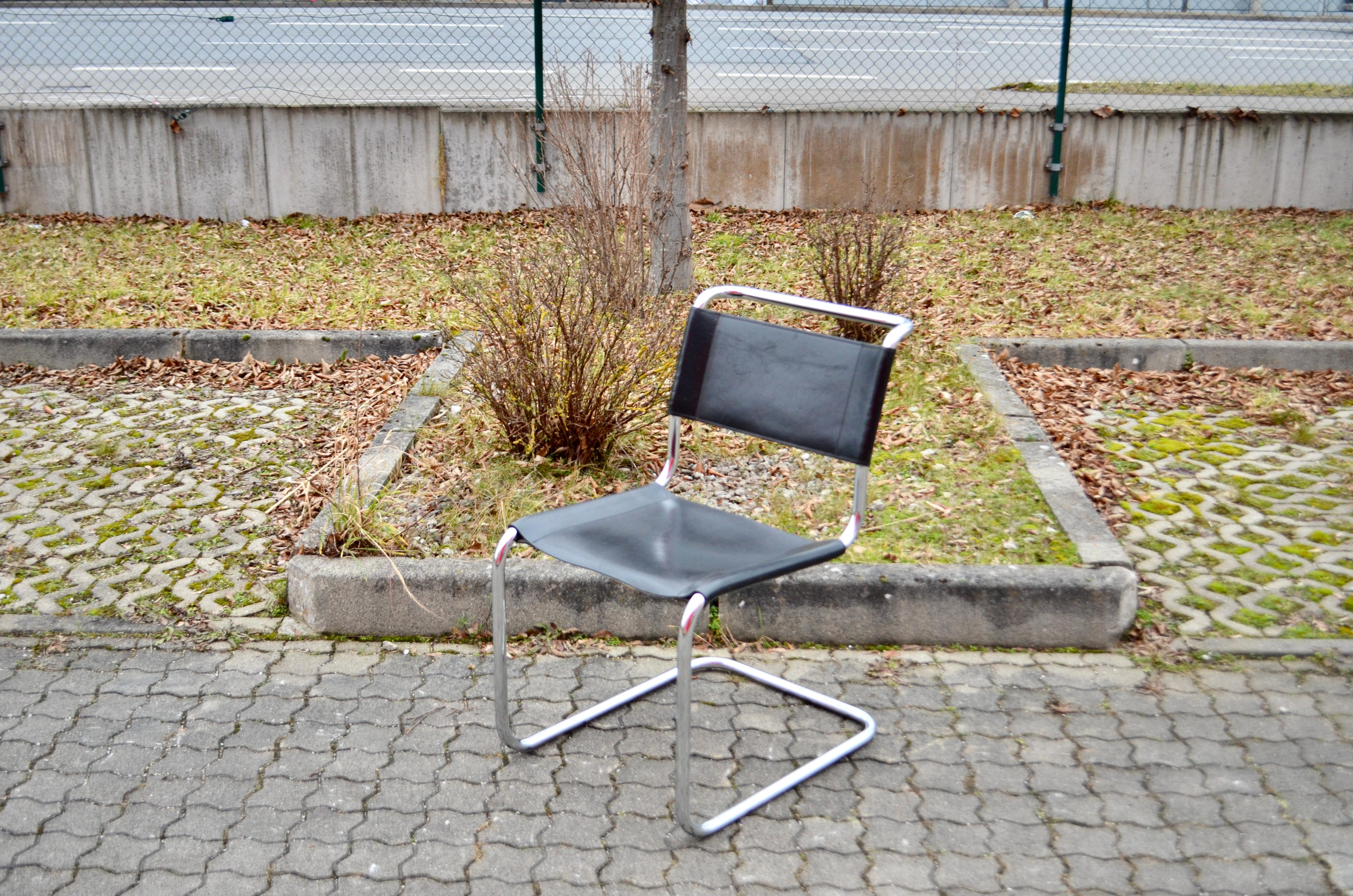 Thonet S 33 Vintage Black Saddle Leather Chair Mart Stam Cantilever, Set of 4 For Sale 5
