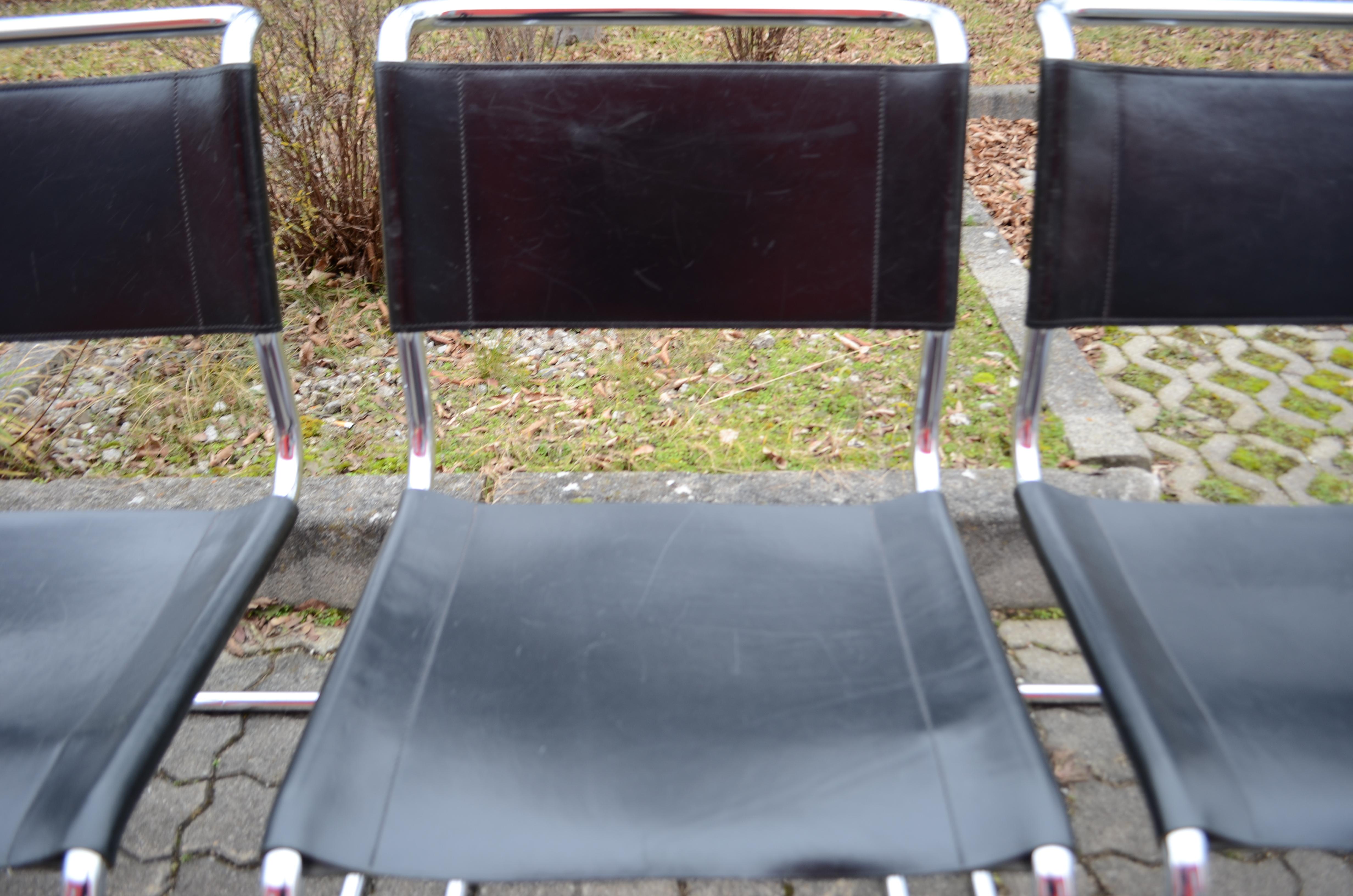 Thonet S 33 Vintage Black Saddle Leather Chair Mart Stam Cantilever, Set of 4 For Sale 1