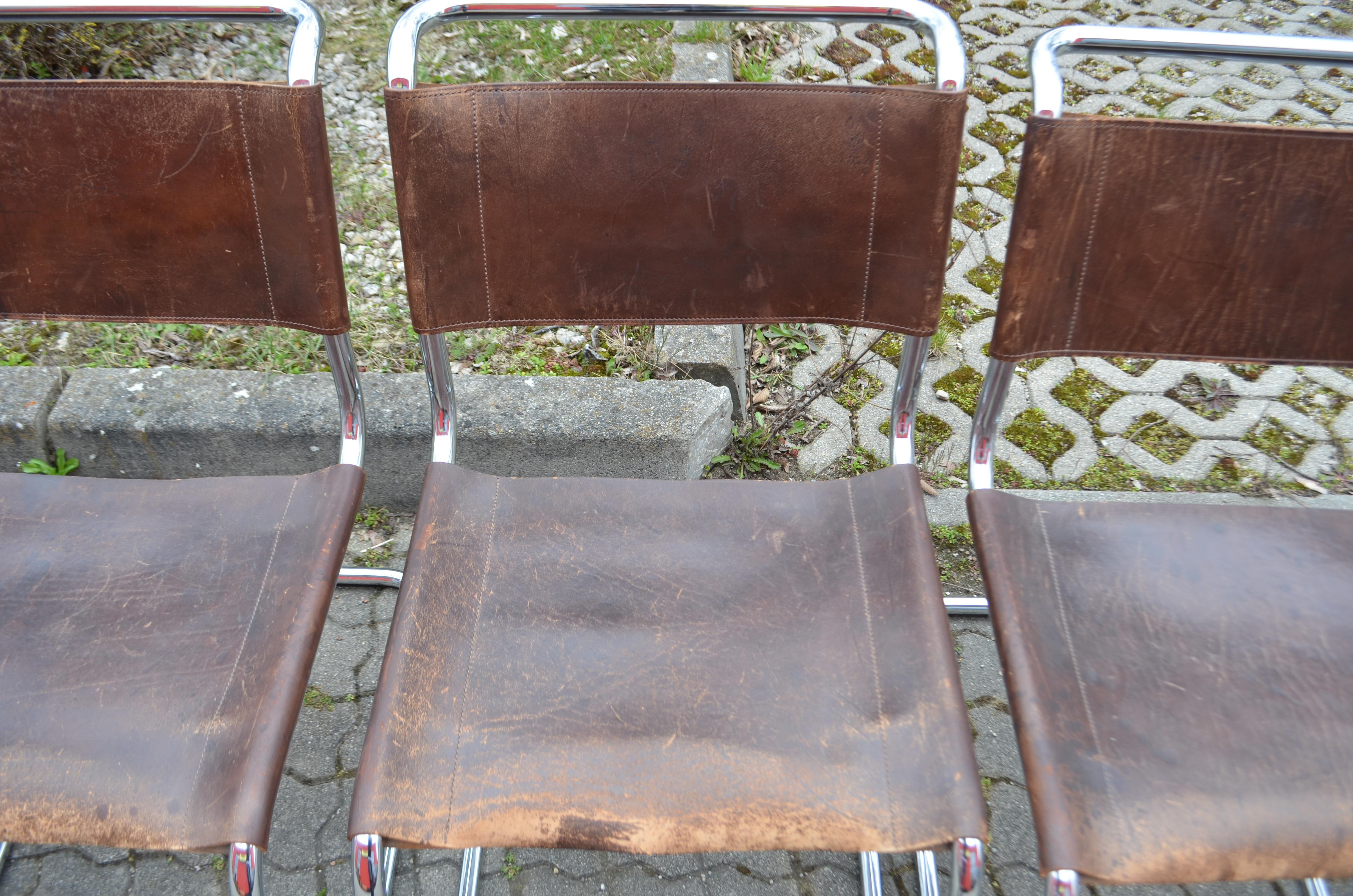 20ième siècle Lot de 10 chaises en cuir marron vintage Mart Stam Cantilever S 33 de Thonet en vente