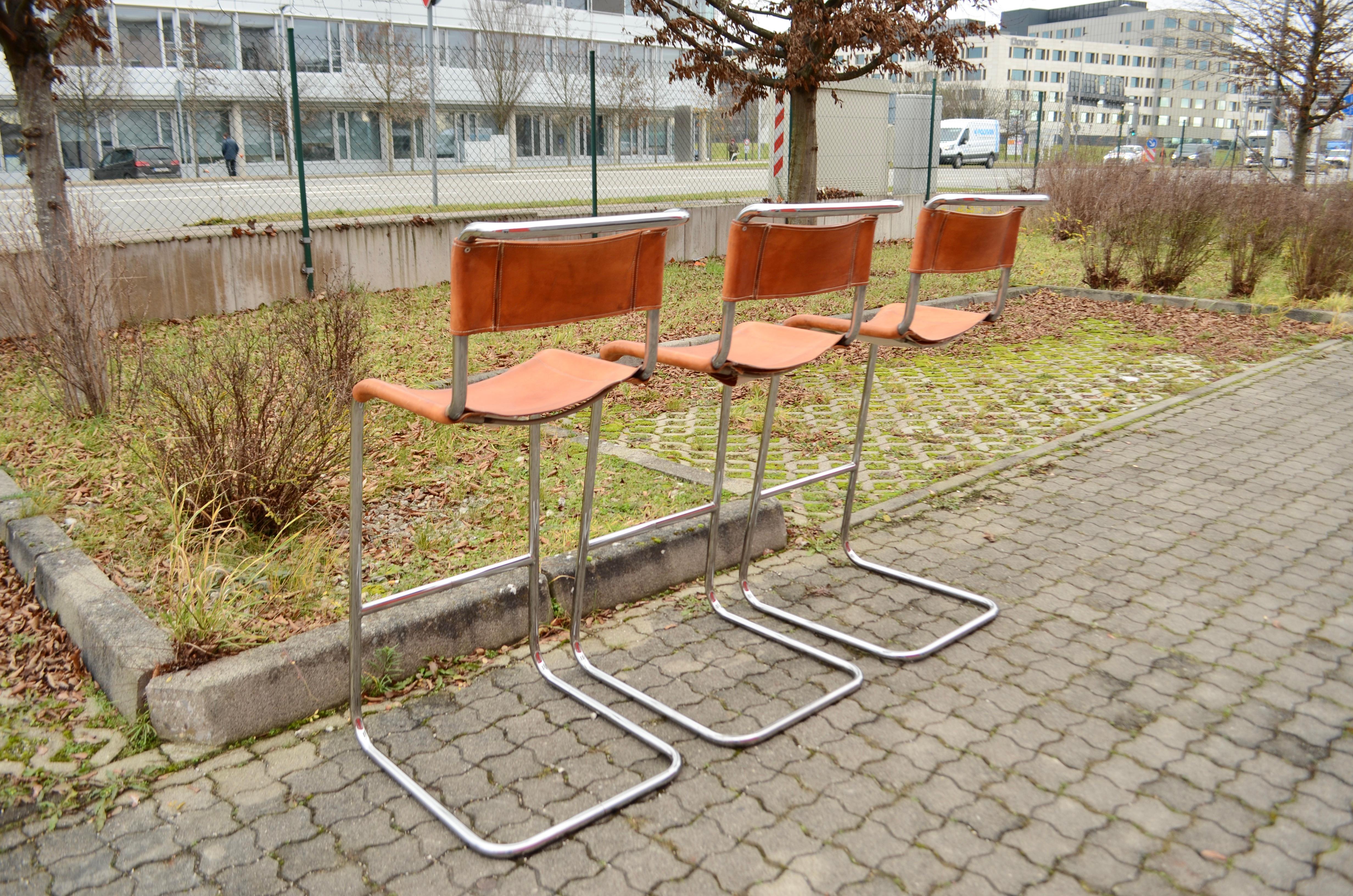 Thonet S 39 L  Silla taburete de bar de cuero vegetal coñac Mart Stam Lote de 3 en venta 6