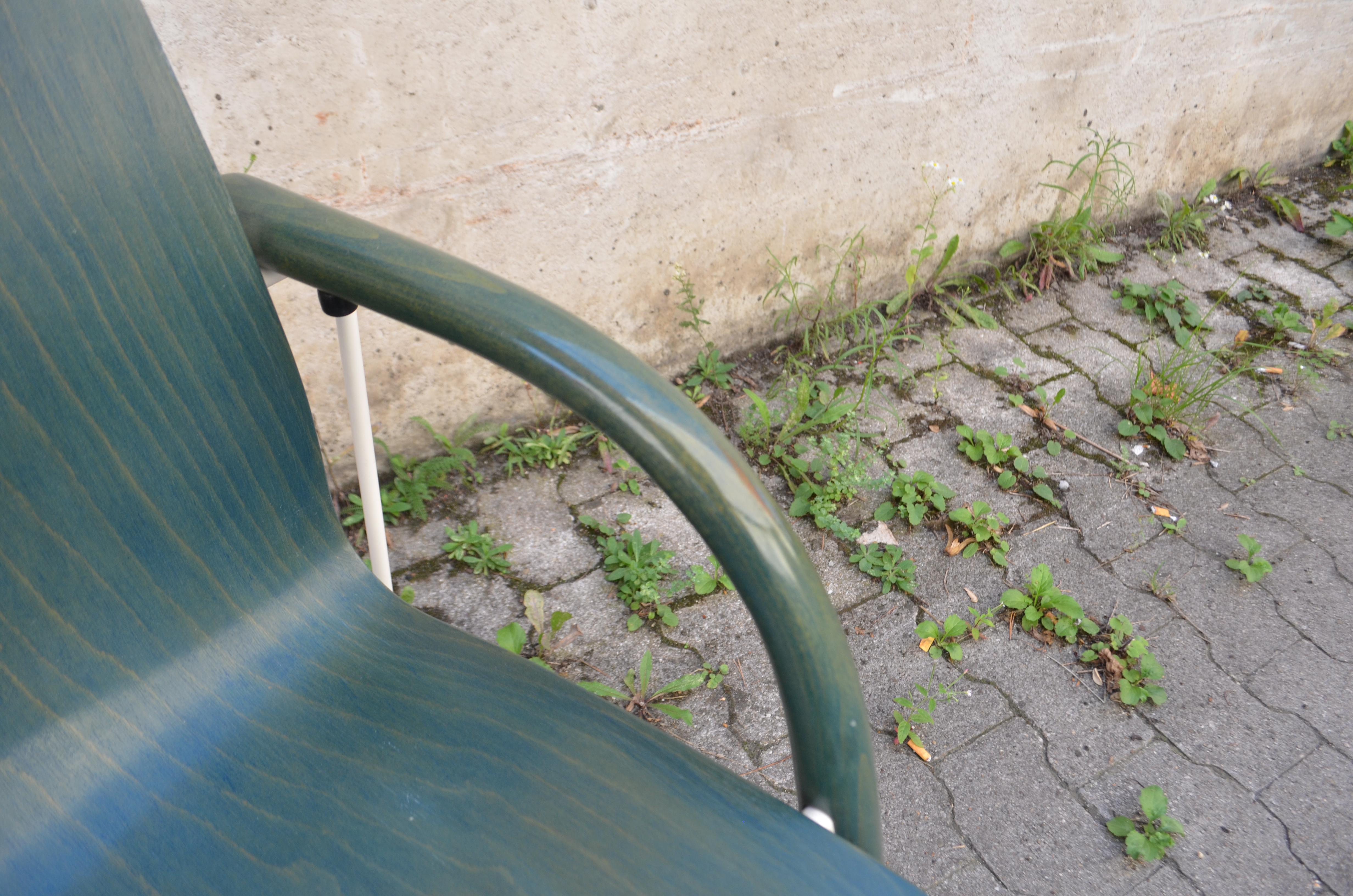 Thonet S320 green Chair Ulrich Boehme & Wulf Schneider For Sale 9