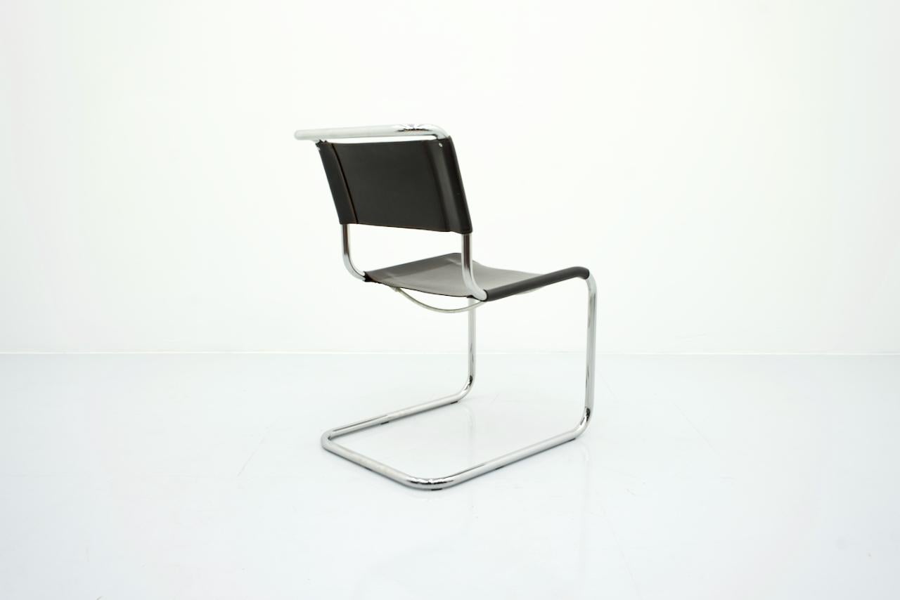 Thonet S33 Cantilever Chair Chrome and Leather Mart Stam 1926 In Good Condition In Frankfurt / Dreieich, DE