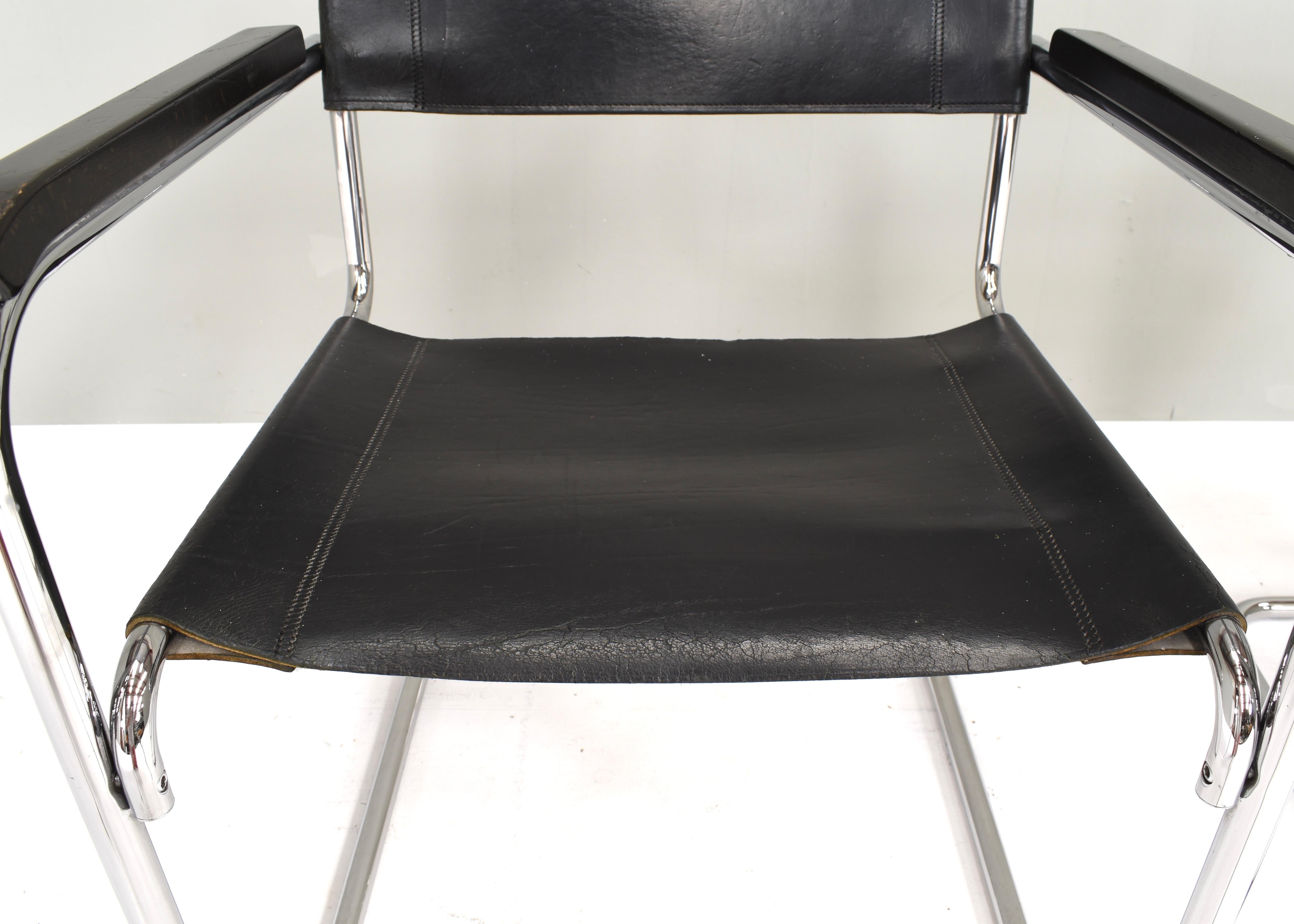 Thonet S34 Cantilever chairs by Mart Stam in black leather and chrome – Germany For Sale 9