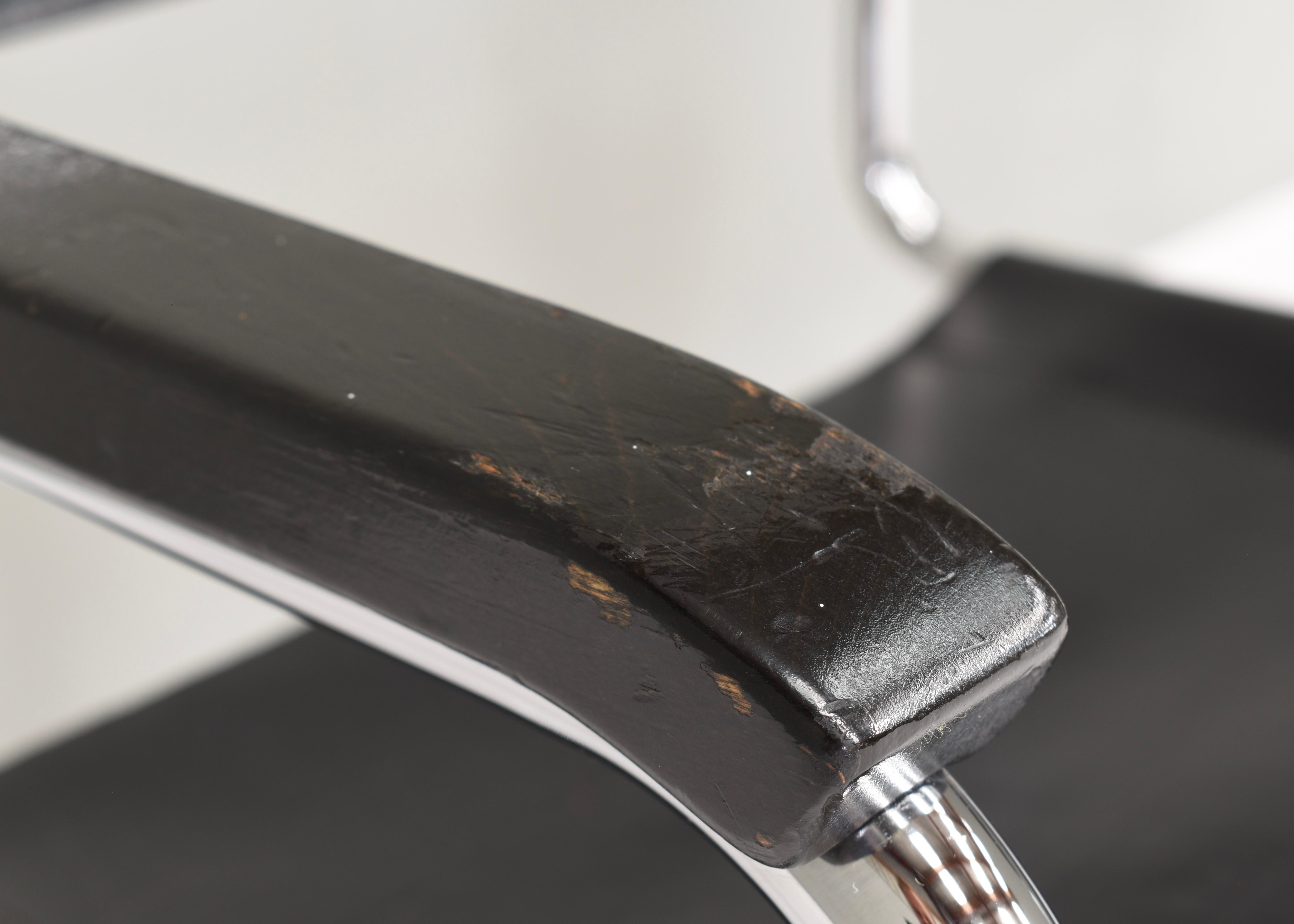 Thonet S34 Cantilever chairs by Mart Stam in black leather and chrome – Germany For Sale 10