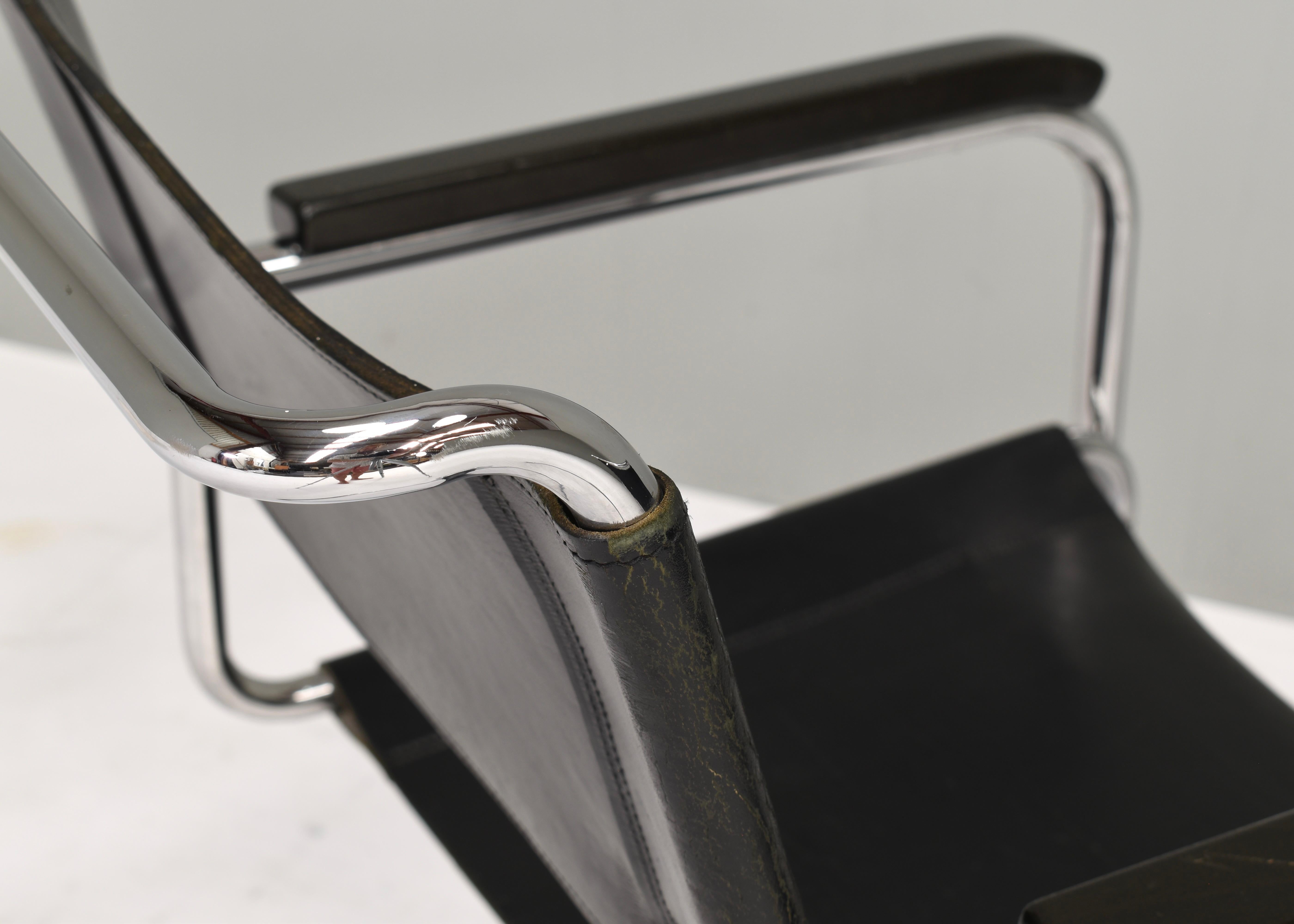 Thonet S34 Cantilever chairs by Mart Stam in black leather and chrome – Germany For Sale 14