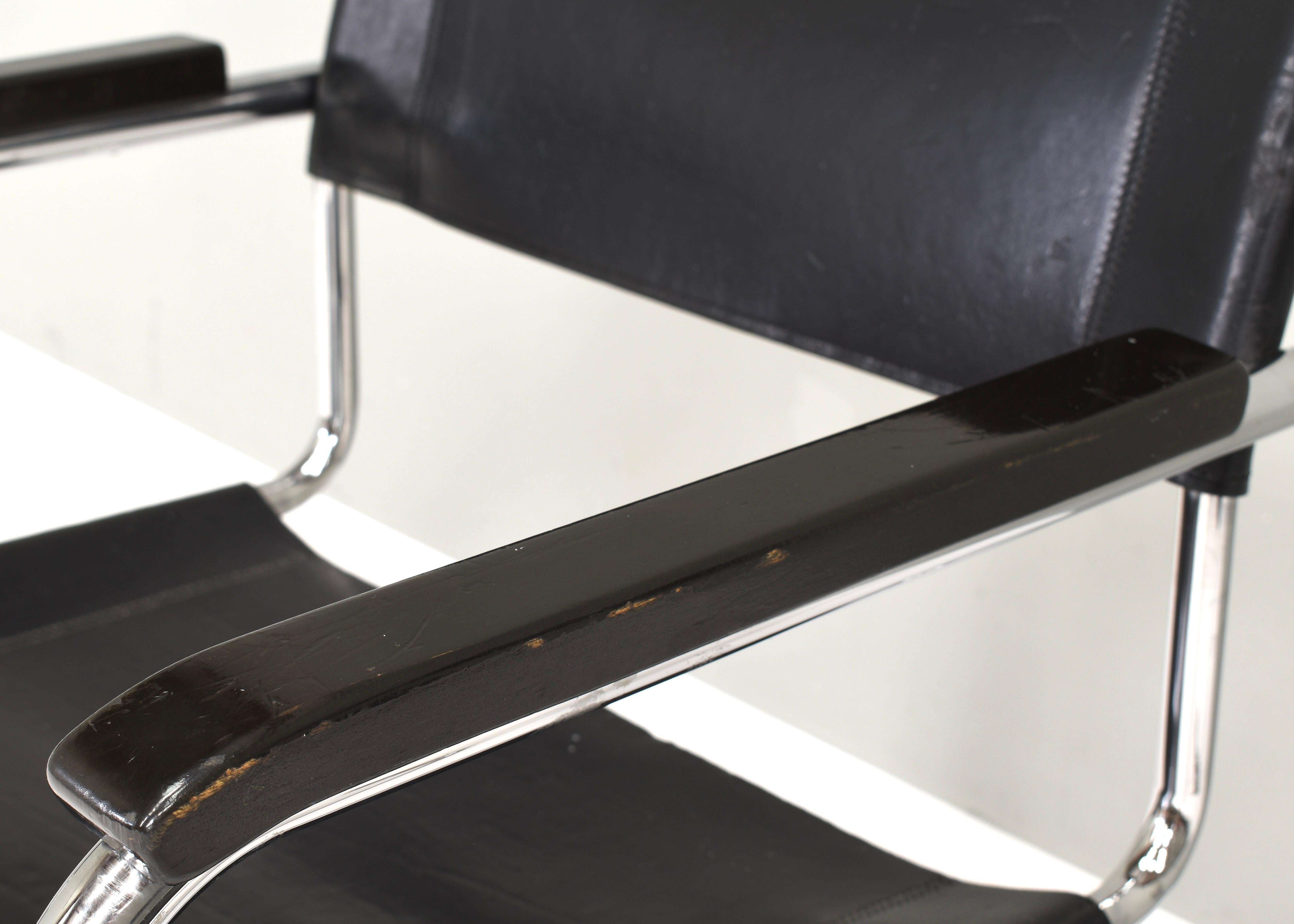 Thonet S34 Cantilever chairs by Mart Stam in black leather and chrome – Germany For Sale 3