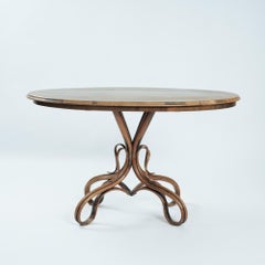 Thonet Salontisch Model No. 3, Bugholz mit geflammtem Palisander, 1890