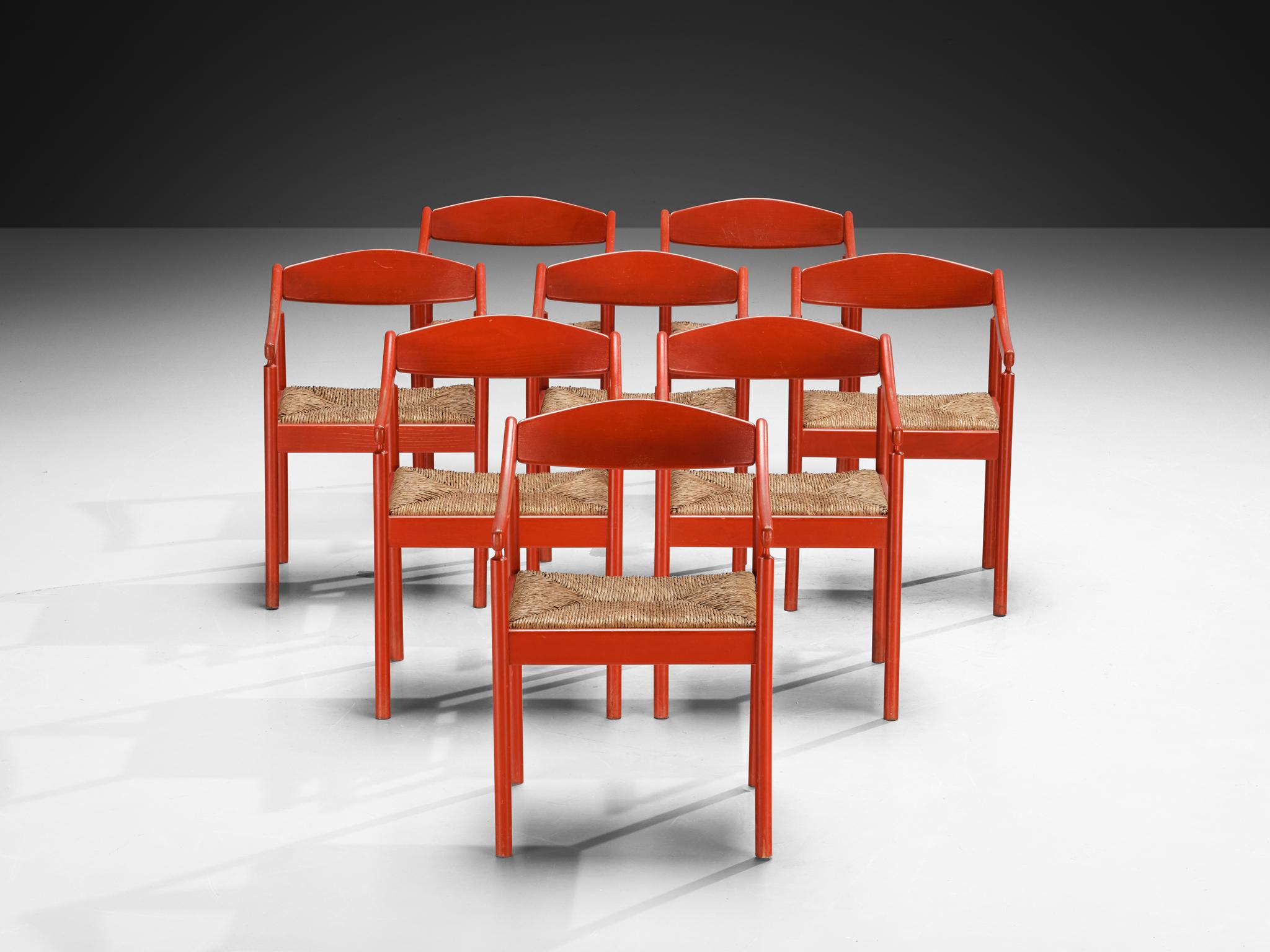 Mid-Century Modern Ensemble Thonet de huit fauteuils avec cadre laqué rouge et sièges en jonc en vente