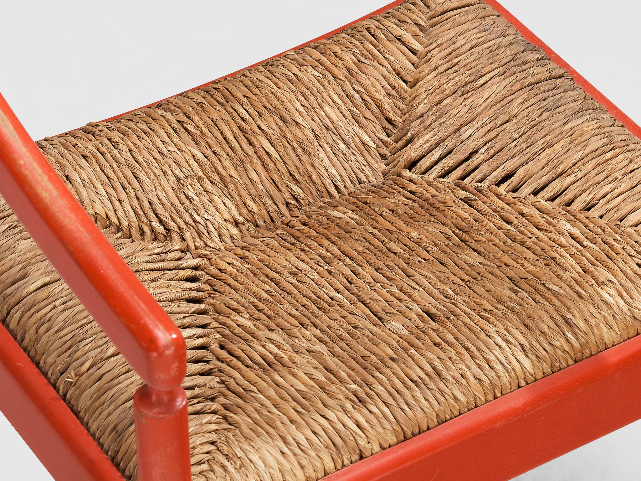 Jonc Ensemble Thonet de huit fauteuils avec cadre laqué rouge et sièges en jonc en vente