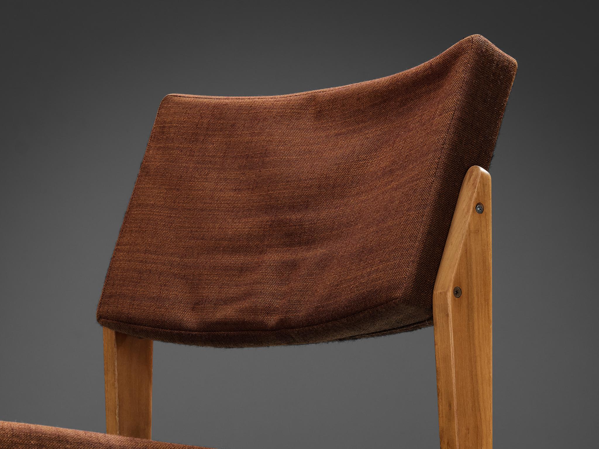 Mid-20th Century Thonet Slipper Chair in Cherry and Brown Upholstery For Sale