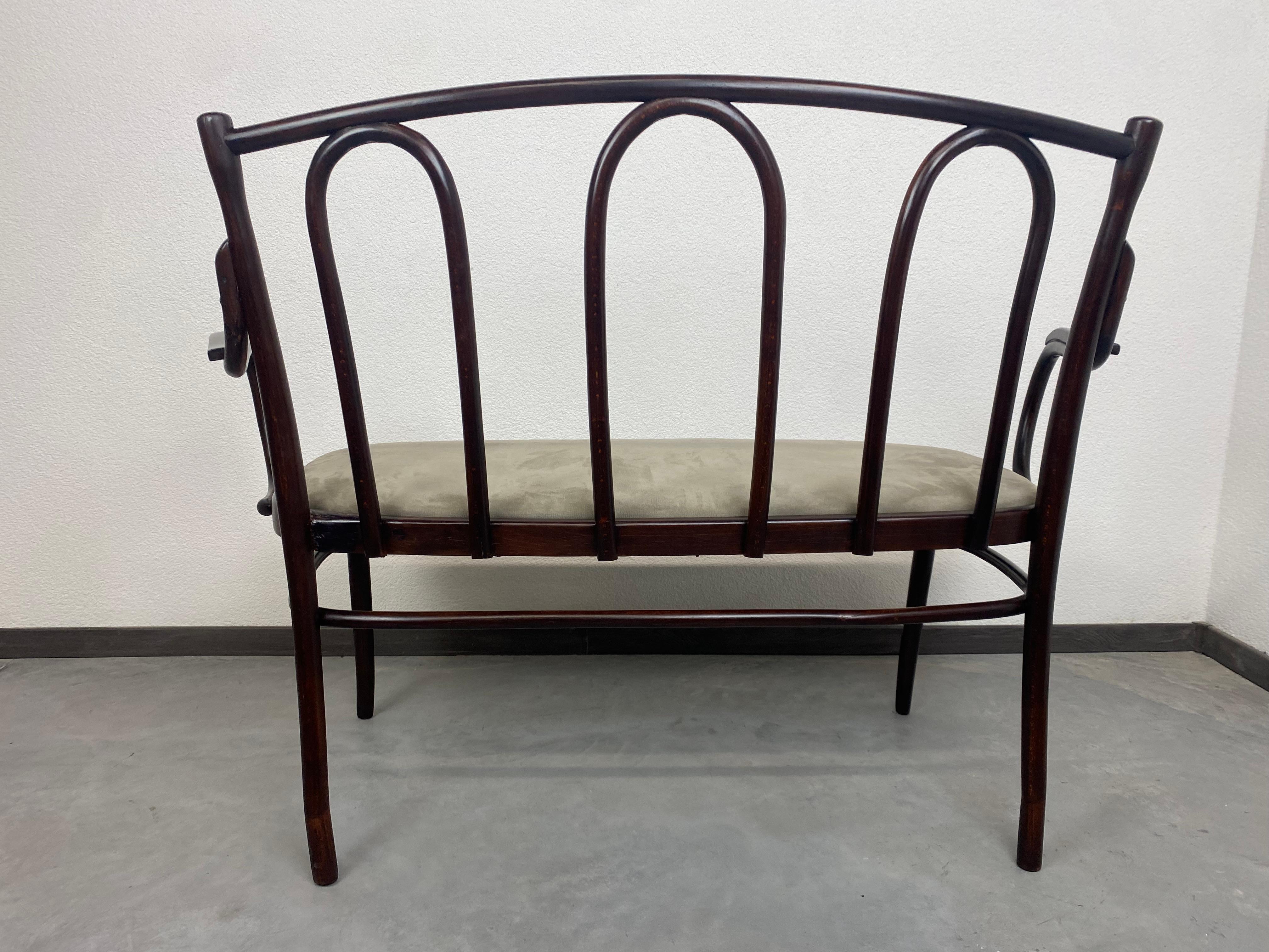 Early 20th Century Thonet Sofa No.56 For Sale