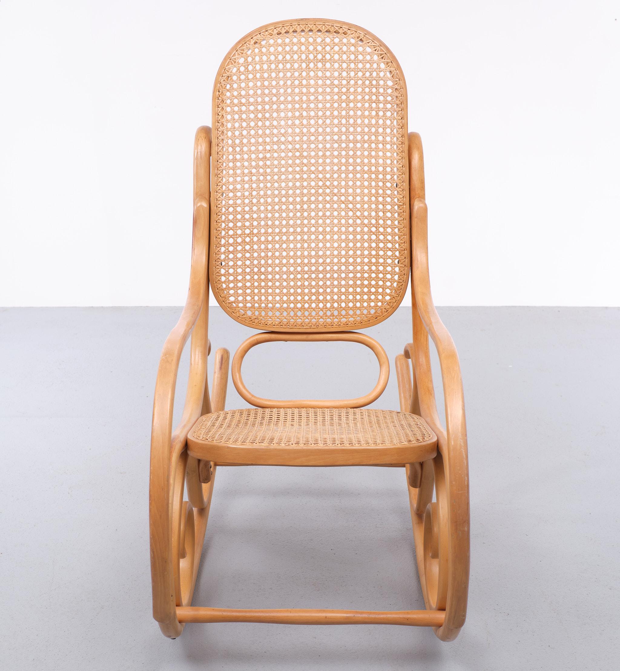 Thonet Steamed Bentwood Rocking Chair, 1970s  2