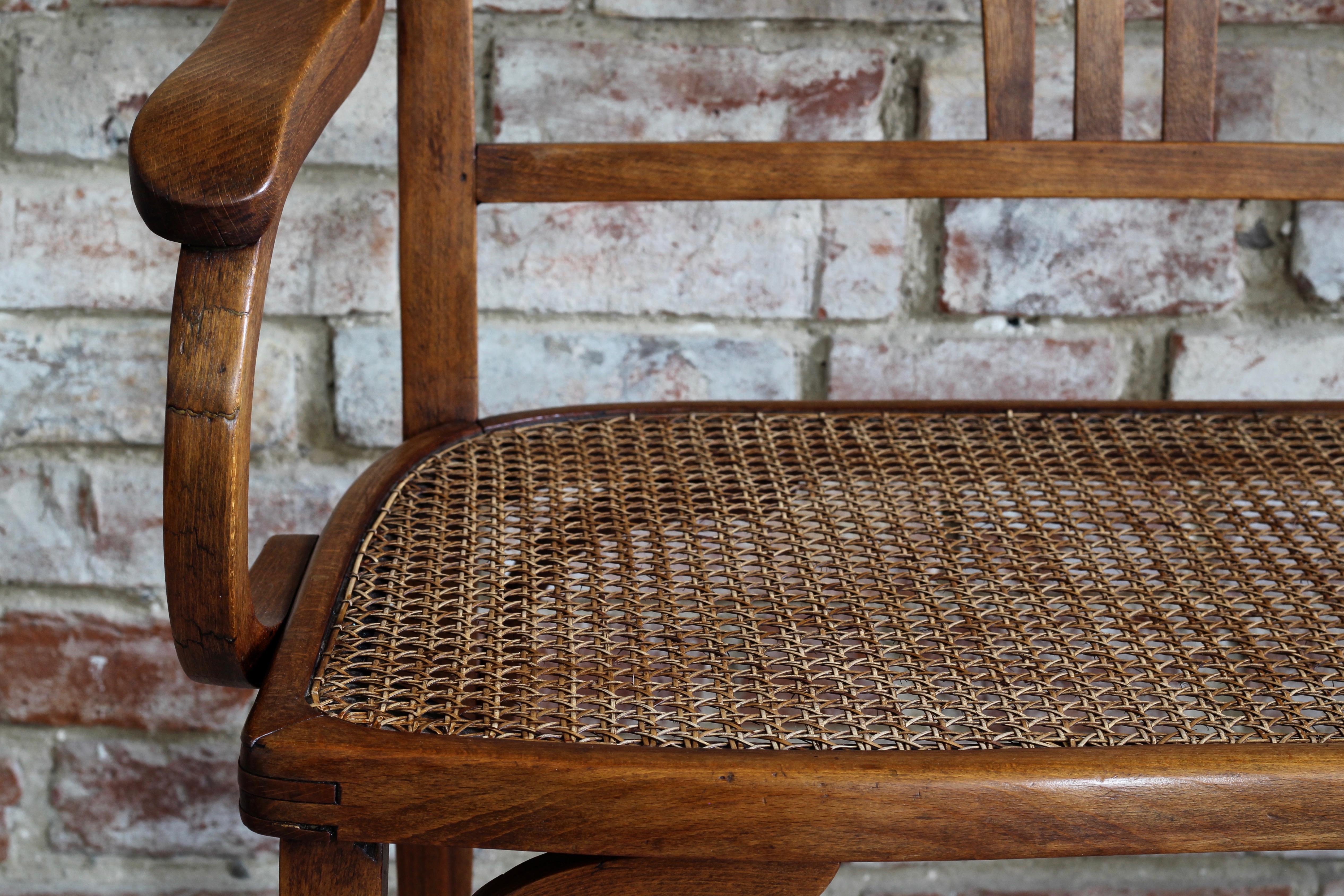 Thonet Style Bentwood Bench Settee in Excellent Restored Condition 1