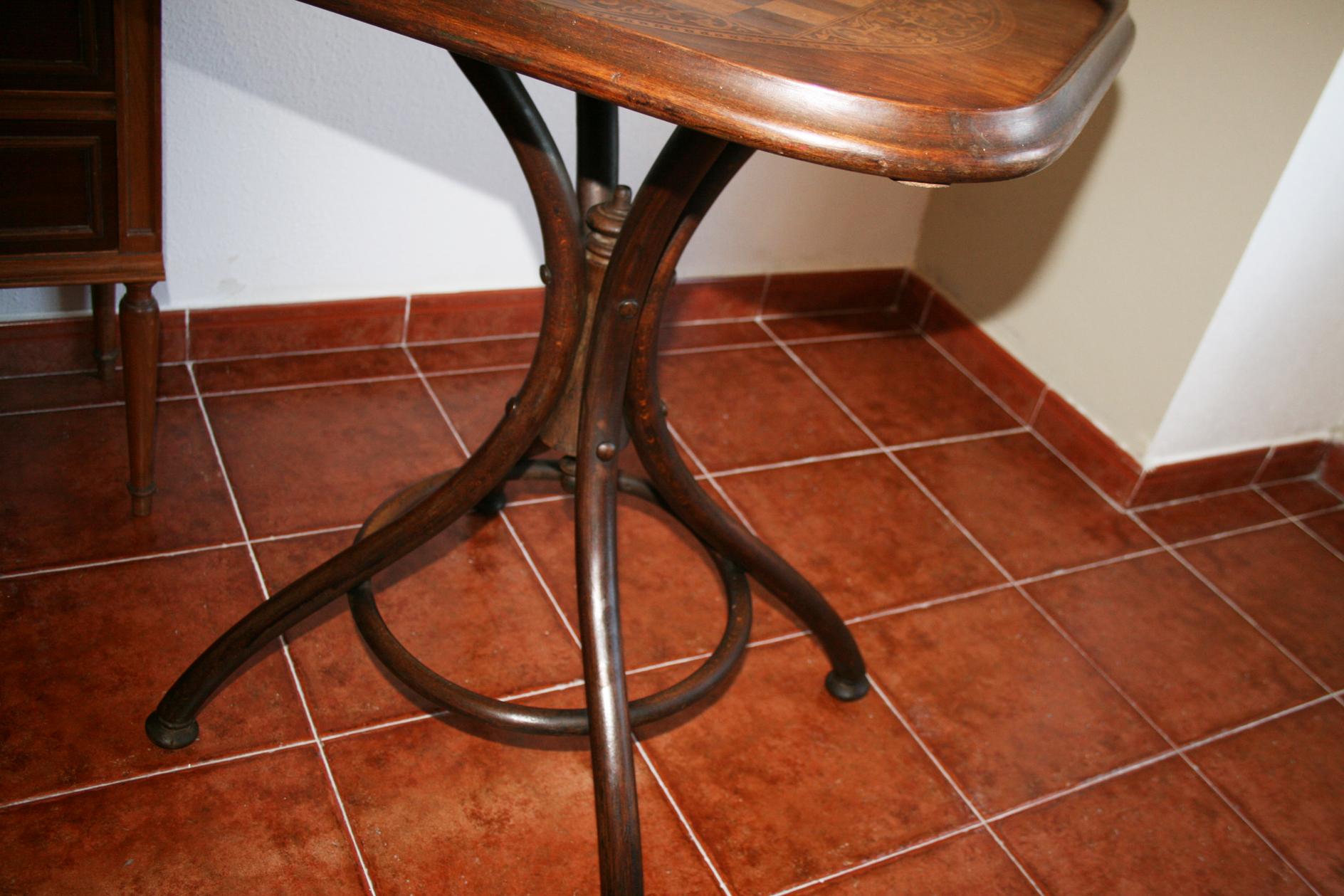 Thonet Style Bentwood Game Table, Late 19th Century or Early 20th Century 6
