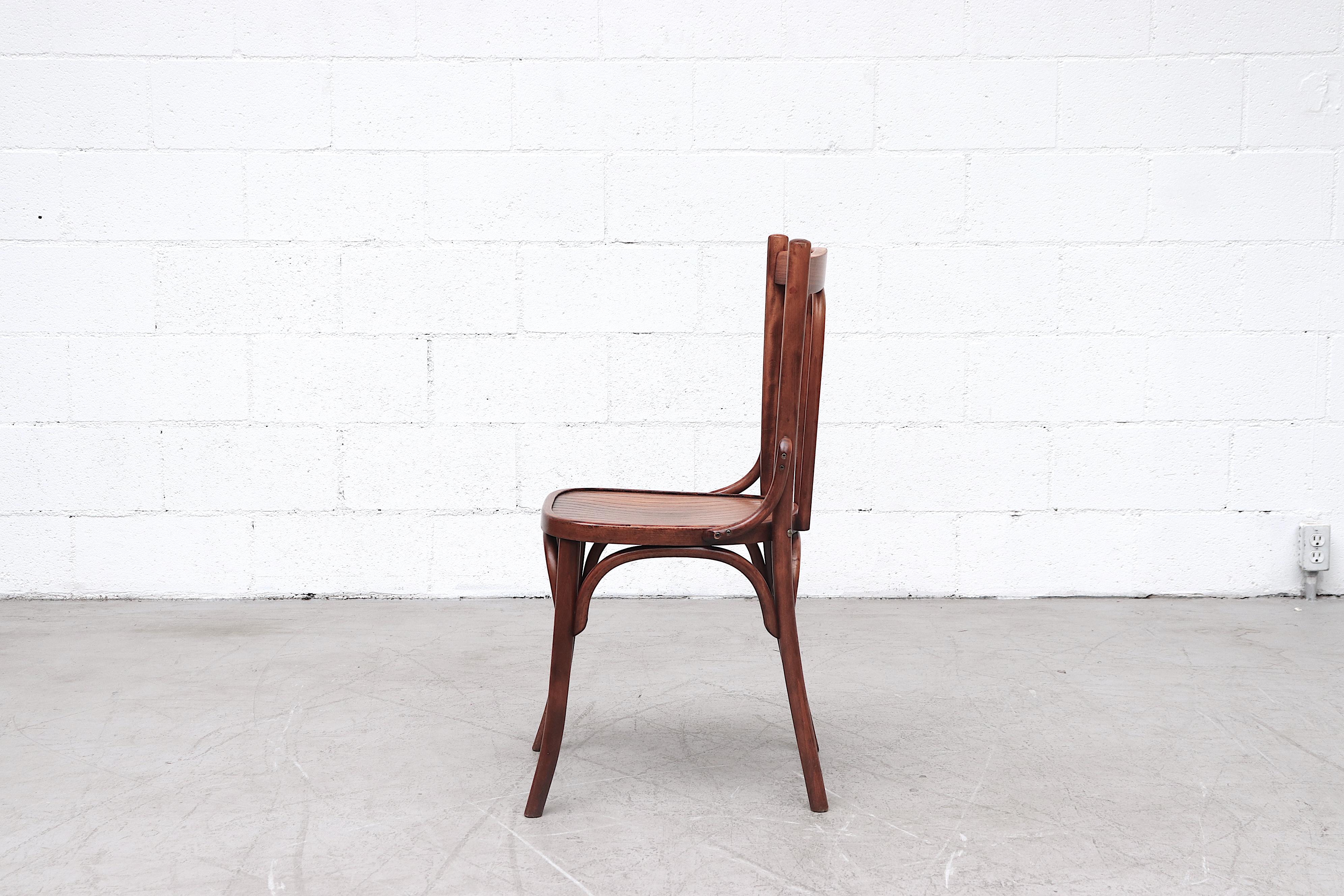 Thonet Stil Kirsche getönten Holz Bistro Stühle (Ende des 20. Jahrhunderts)