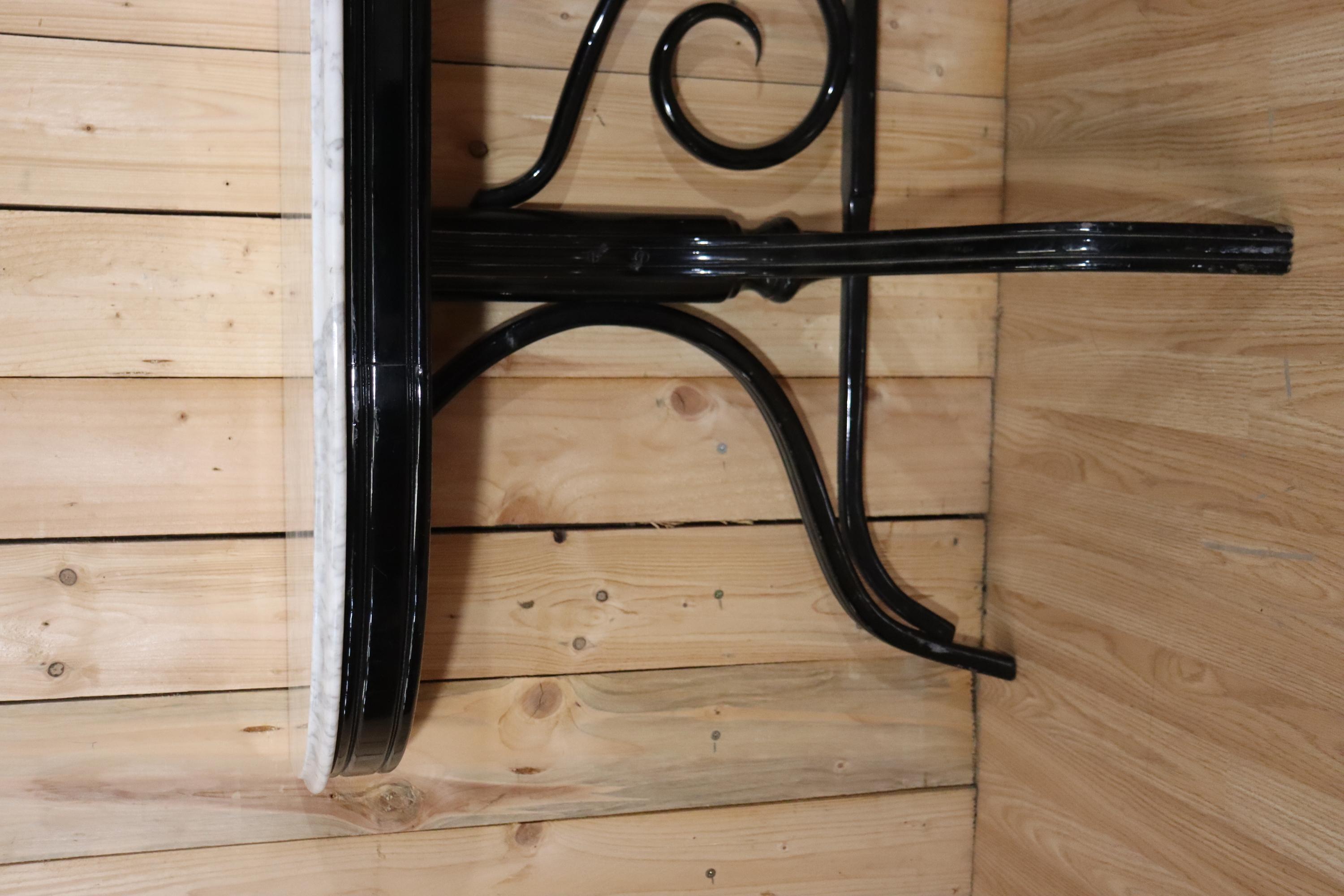 Autrichien Thonet Style Curved Wooden Console en vente