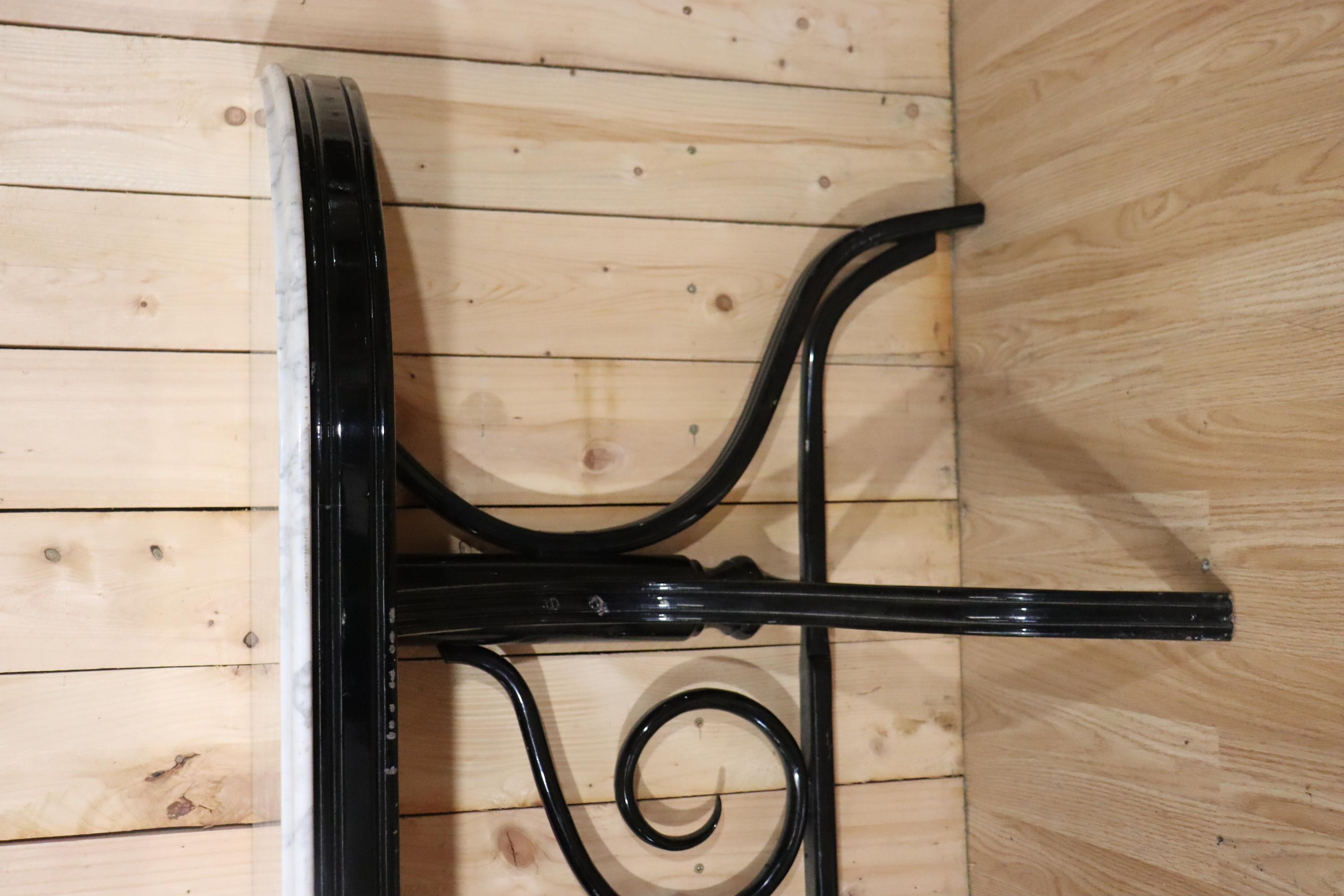 Thonet Style Curved Wooden Console Bon état - En vente à Charmes, FR