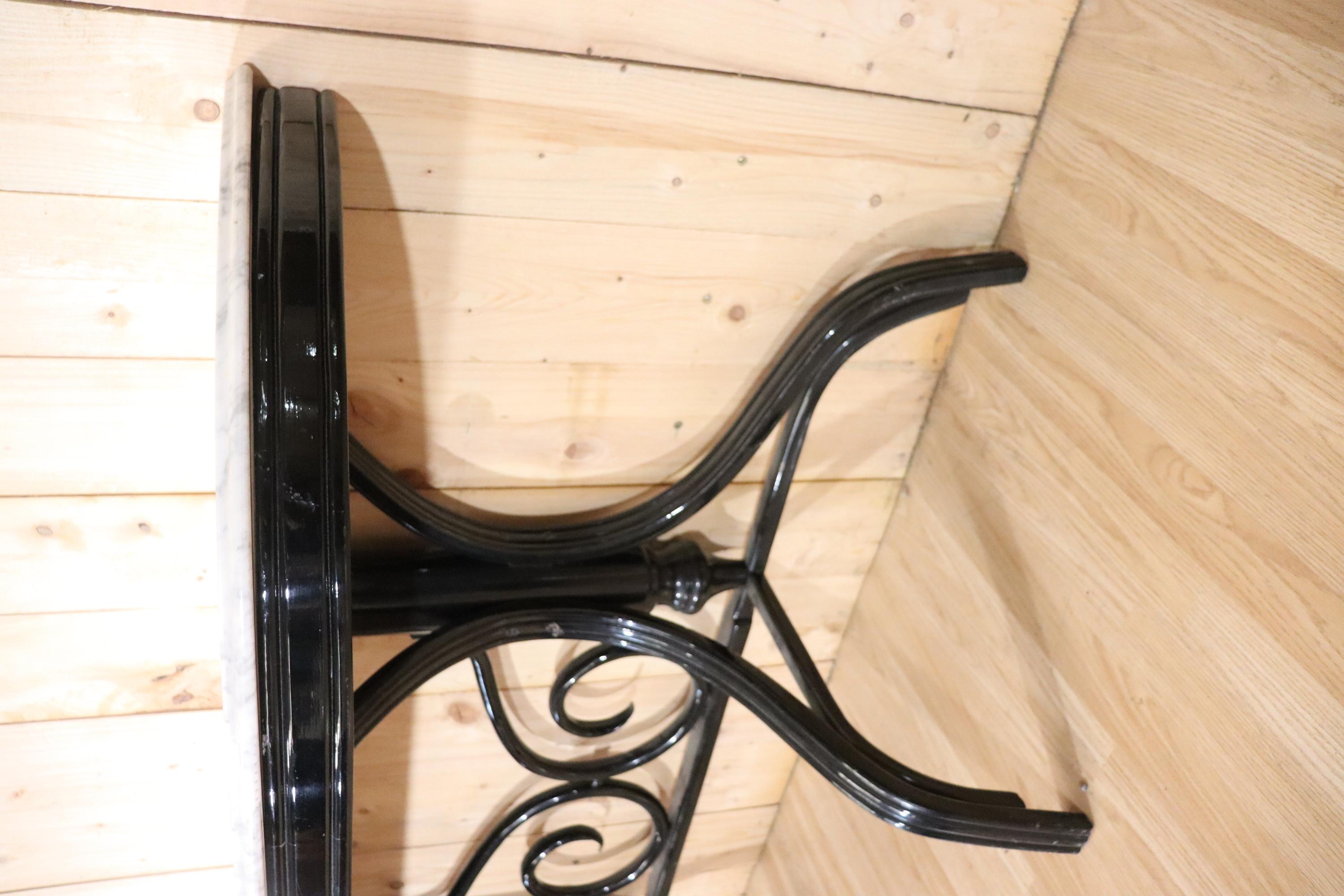 Thonet Style Curved Wooden Console en vente 1