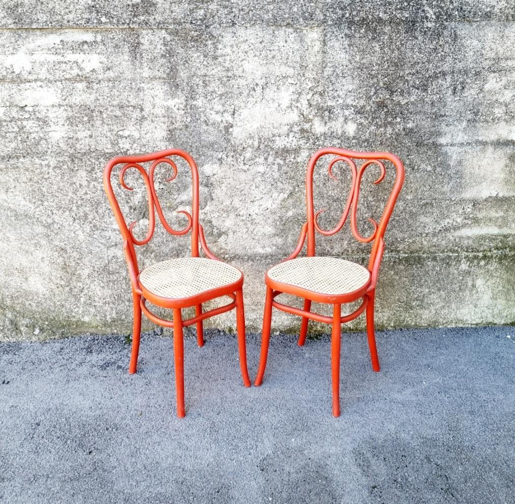 Pair of this Thonet style dining chairs were made in Austria in the 1930s
Arr Nouveau period
Chairs are made from beech wood, painted in red and with new wicker seat