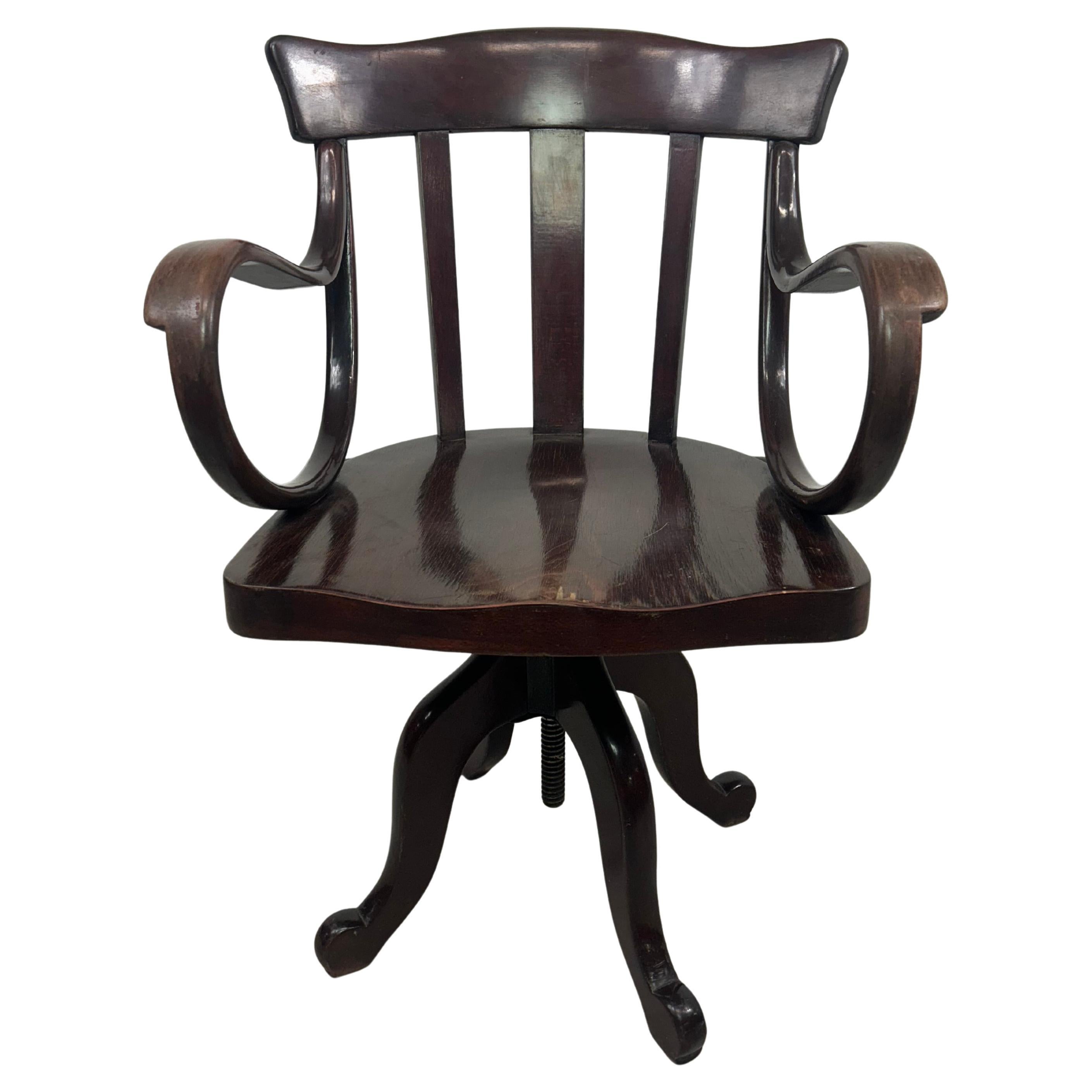 Thonet swivel chair no.5541
