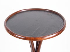 Thonet-Tisch Nr.1 mit gewachstem Stoffbezug, um 1900