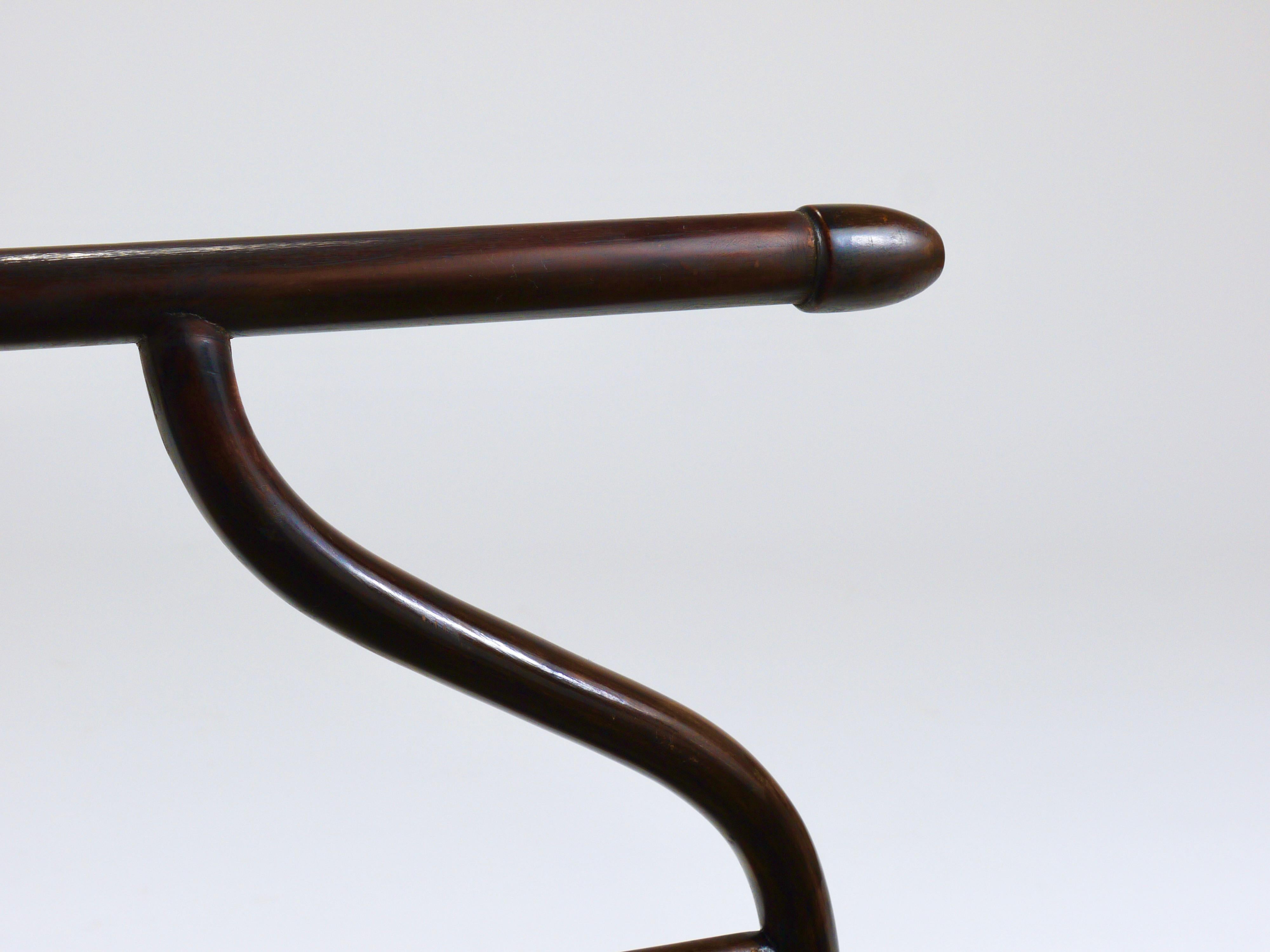 Thonet Vienna Art Deco Bentwood Clothing Valet / Dressing Stand, Austria, 1920s en venta 6