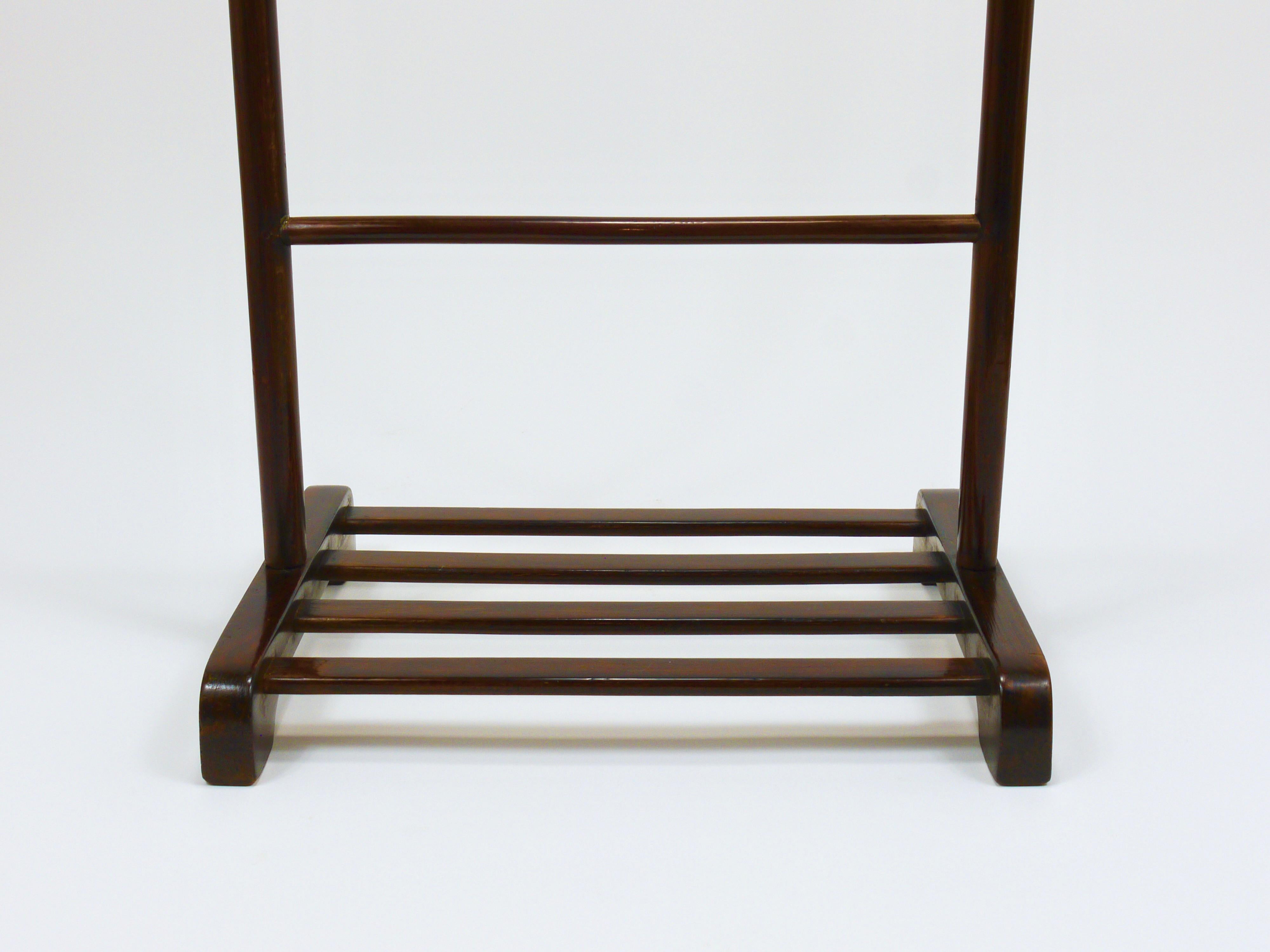 Thonet Vienna Art Deco Bentwood Clothing Valet / Dressing Stand, Austria, 1920s en venta 9