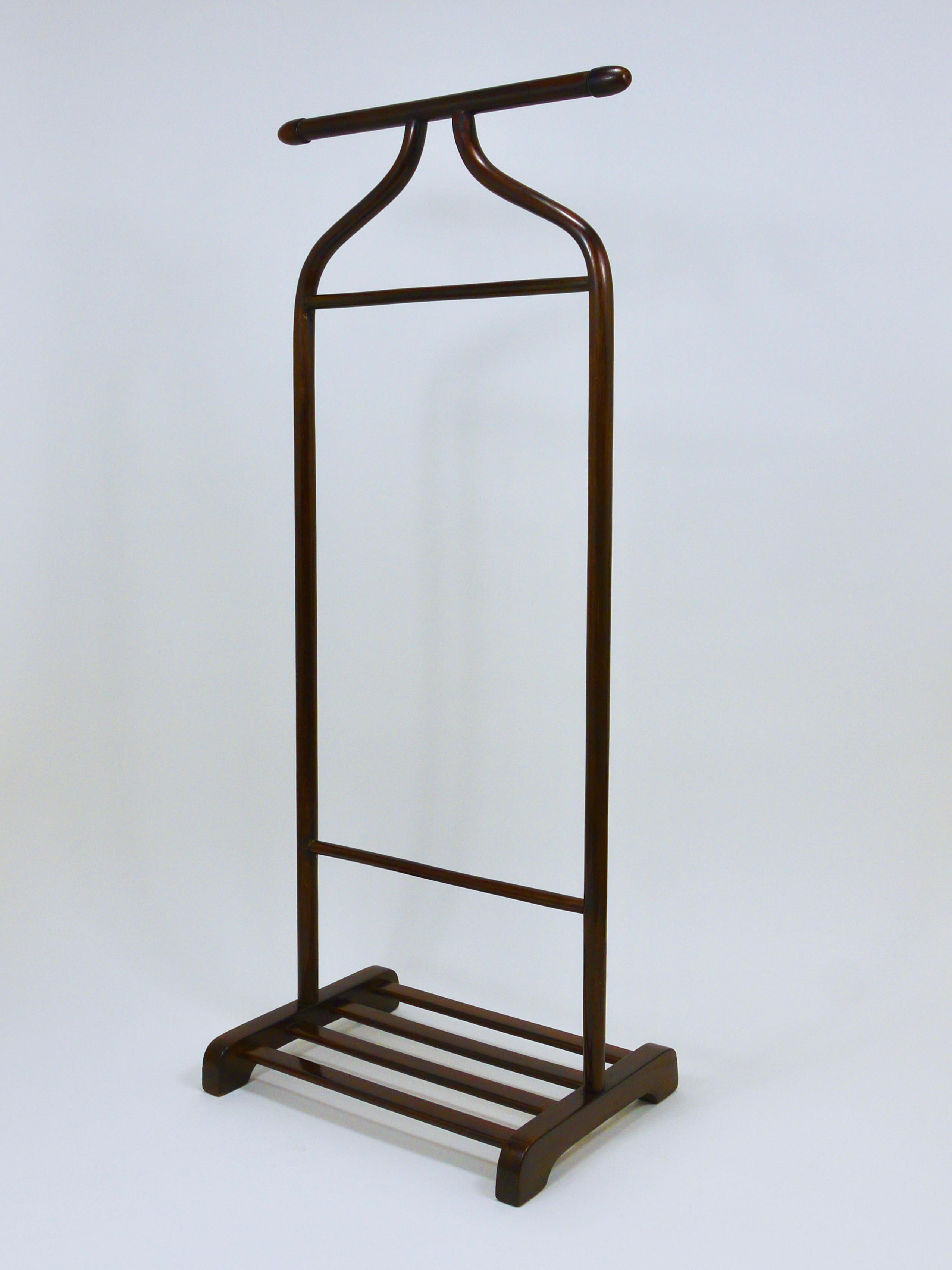 Thonet Vienna Art Deco Bentwood Clothing Valet / Dressing Stand, Austria, 1920s Madera en venta