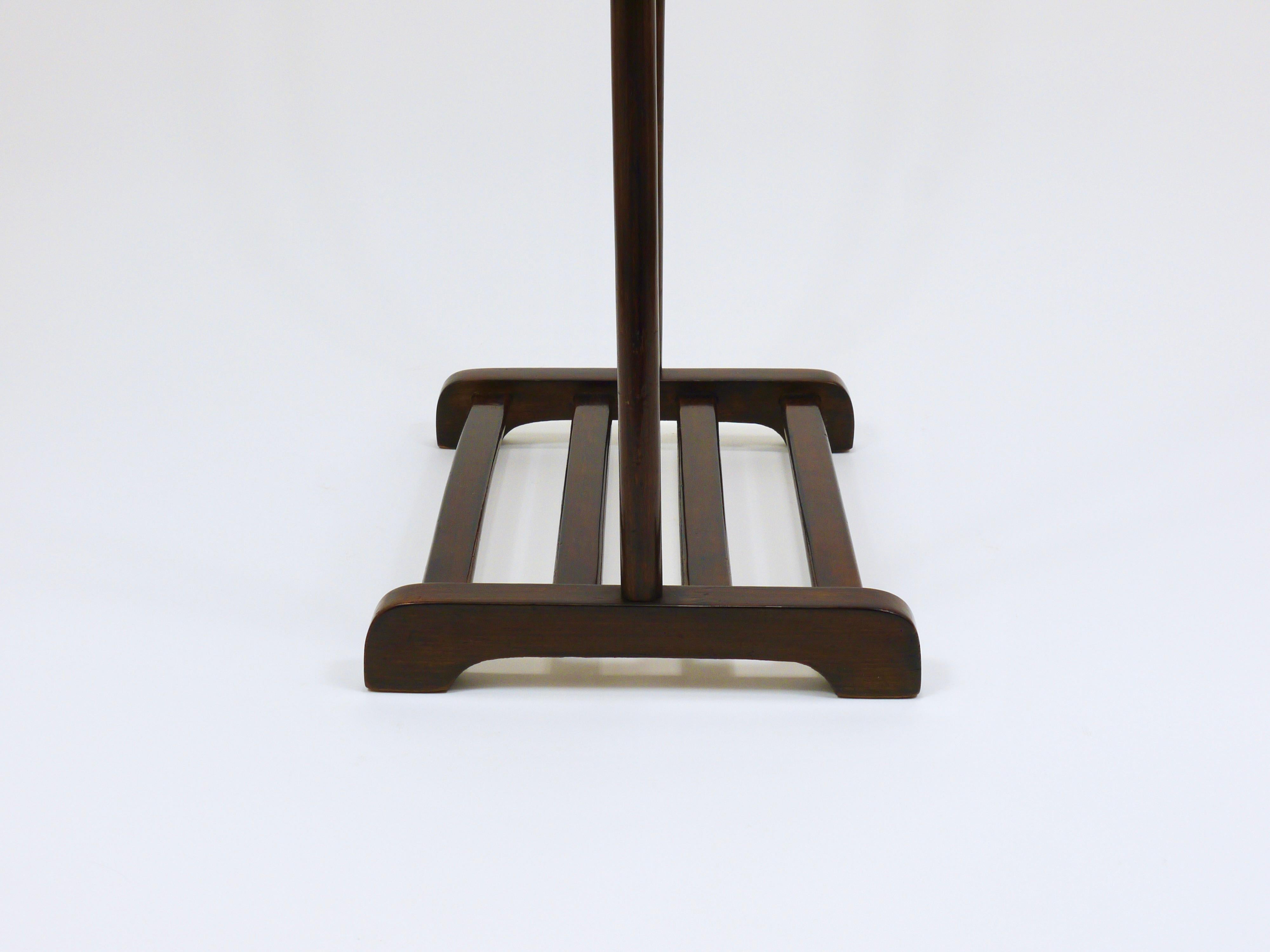 Thonet Vienna Art Deco Bentwood Clothing Valet / Dressing Stand, Austria, 1920s en venta 1