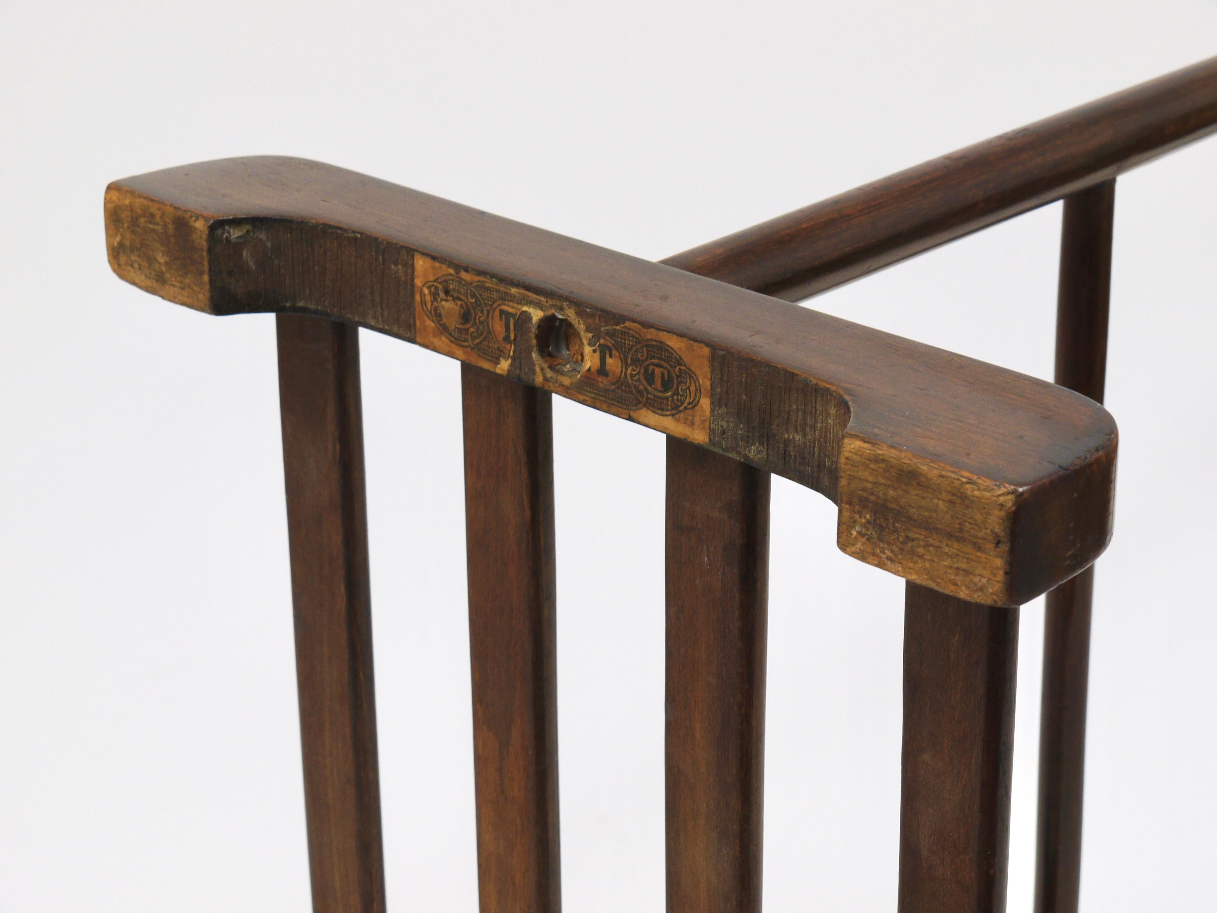 Thonet Vienna Art Deco Bentwood Clothing Valet / Dressing Stand, Austria, 1920s en venta 3