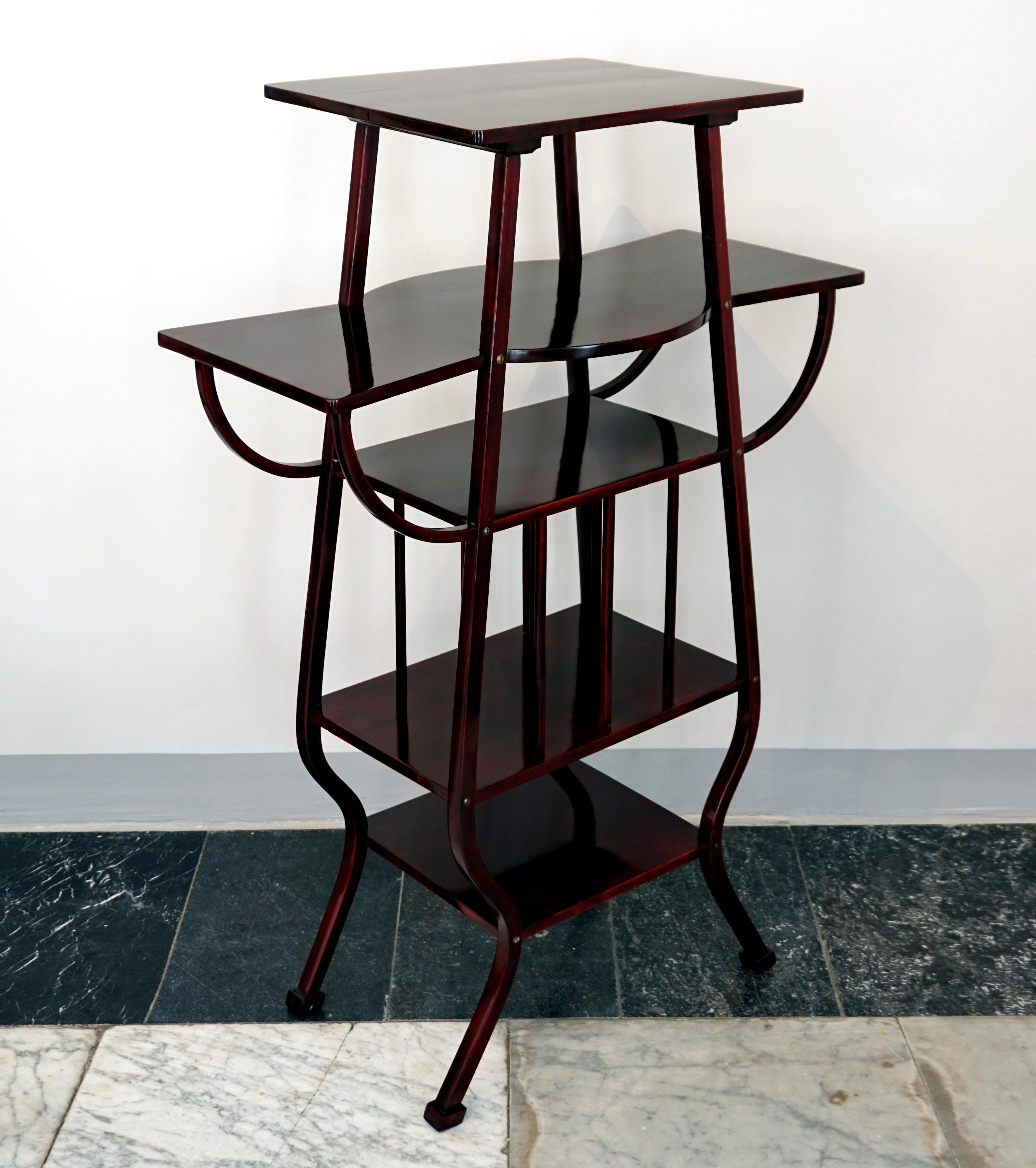 Austrian Thonet Vienna Art Nouveau Étagère No 32, Book Shelf, Mahogany Stained, Ca 1900
