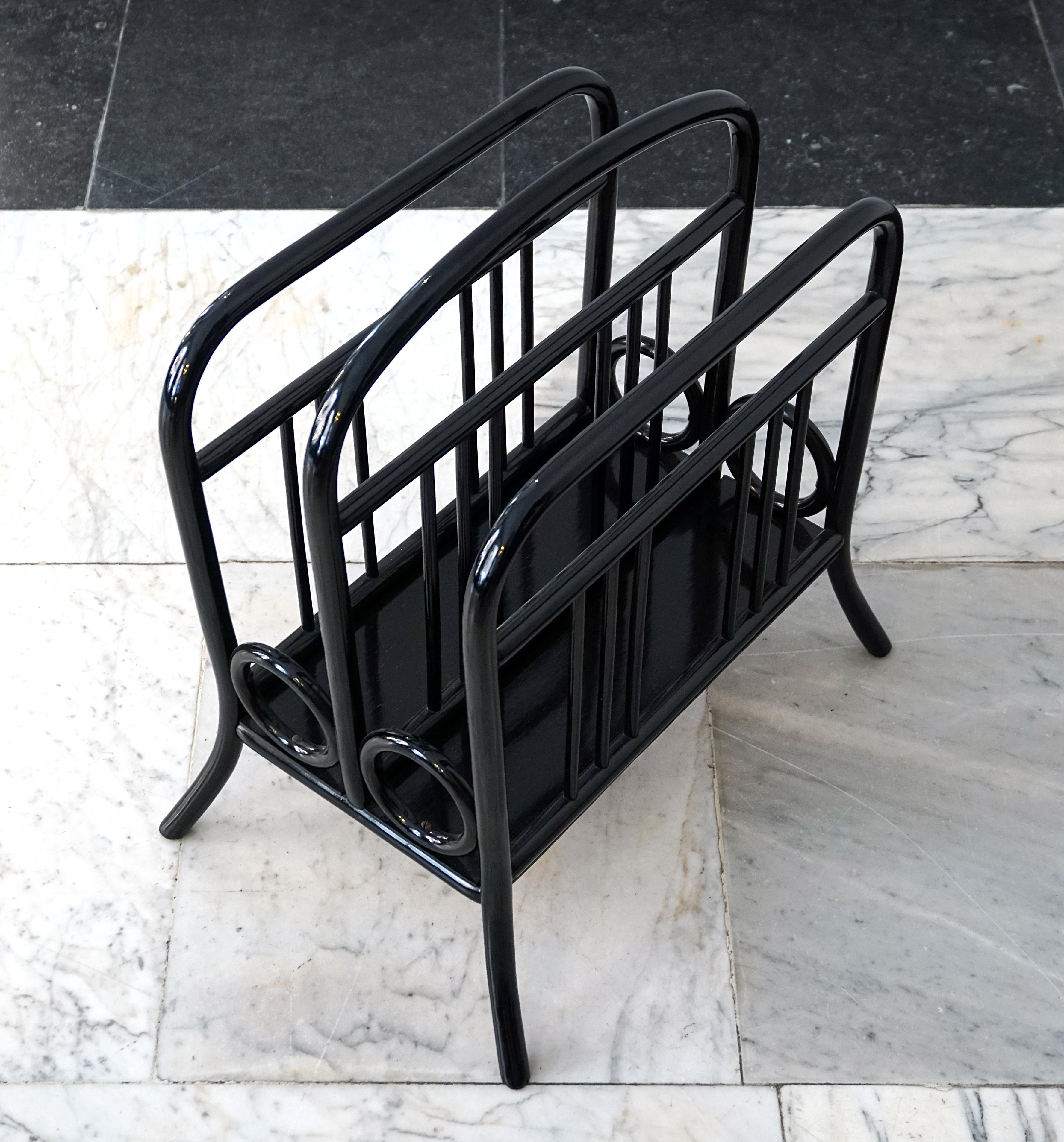 Beech Thonet Vienna Art Nouveau Music, Newspaper or Magazine Rack, Model 33, Black For Sale
