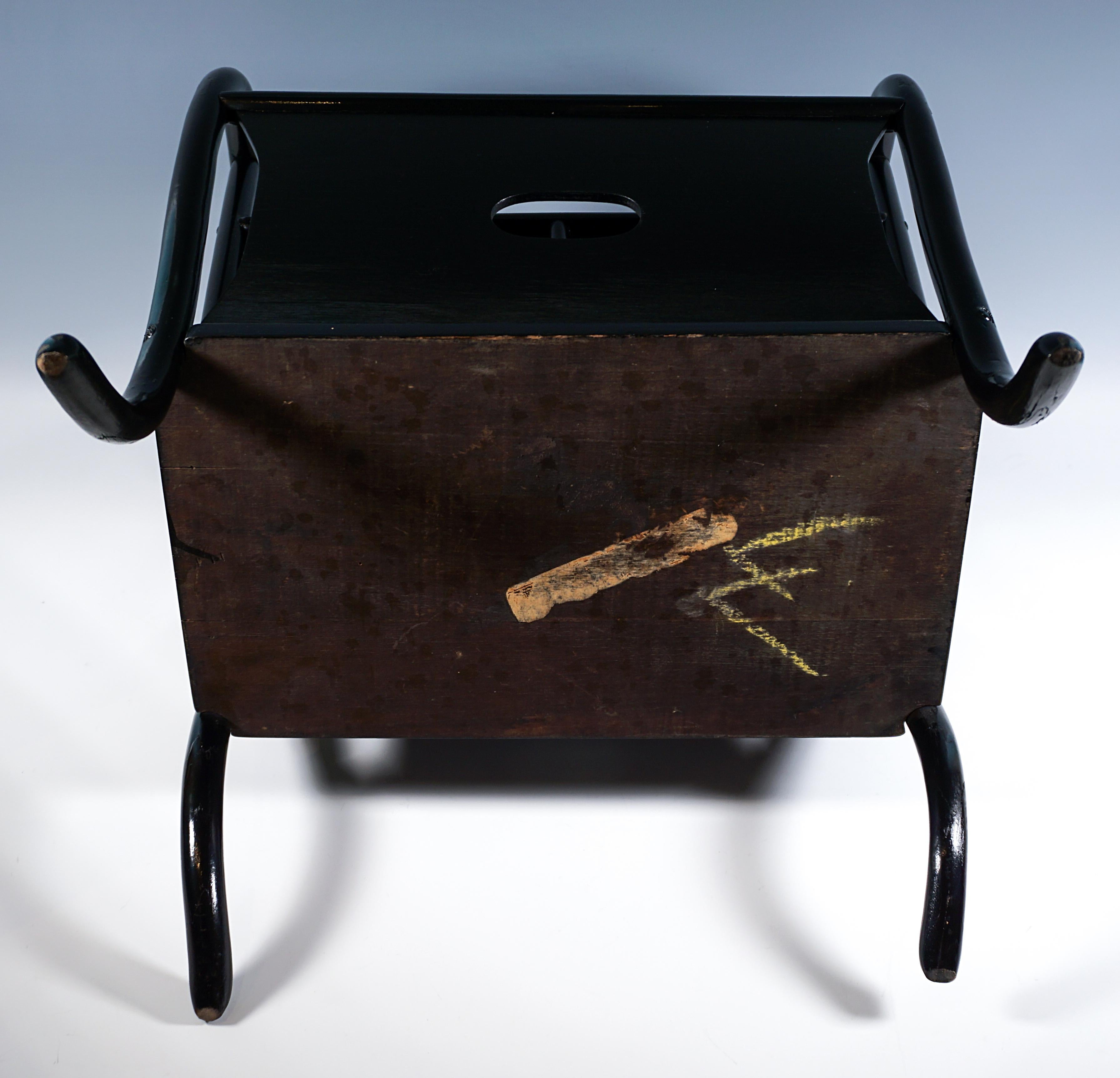 Tacheté Porte-journaux Thonet Vienne Art Nouveau Modèle 11803, Otto Prutscher, Circa 1915 en vente