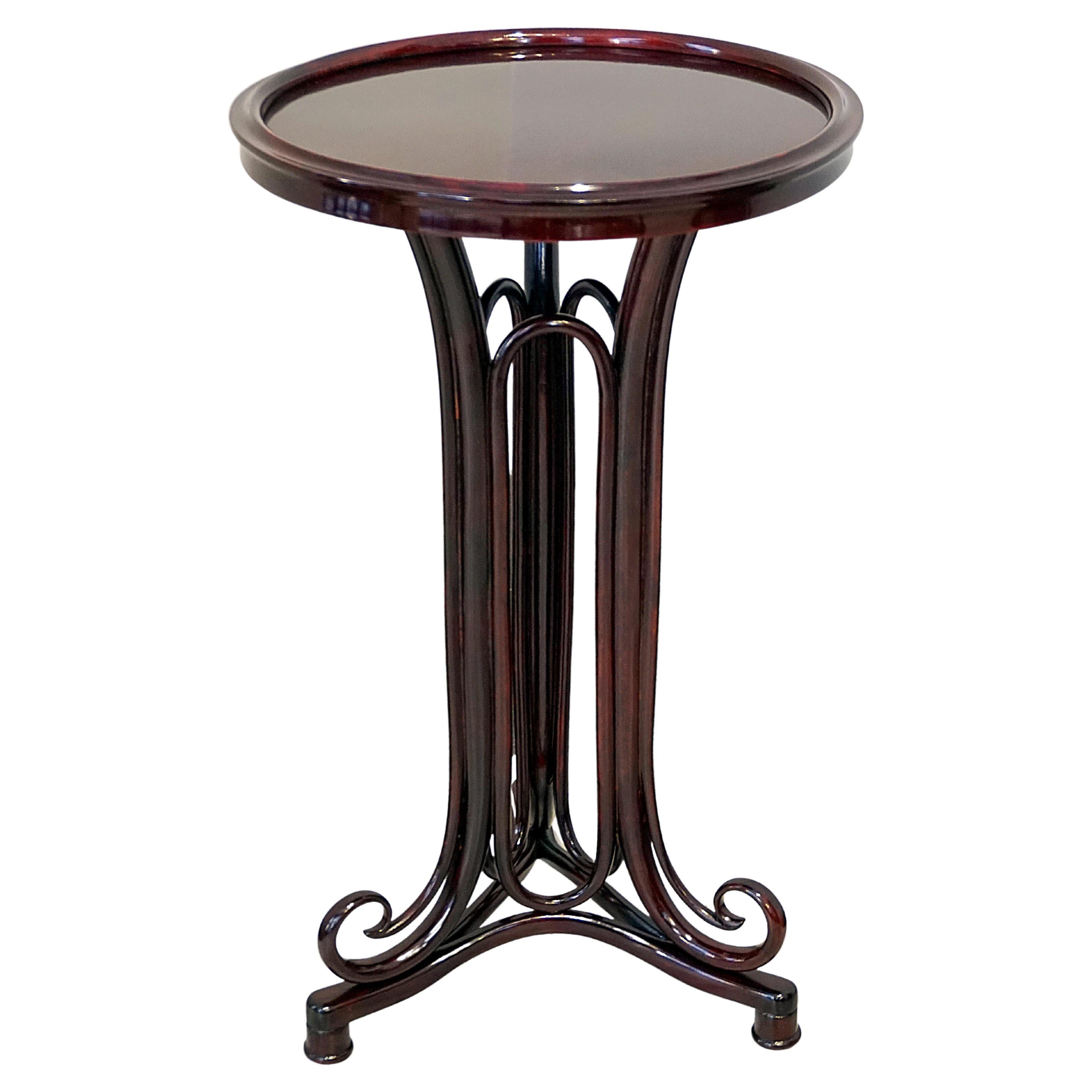 Thonet Vienna Art Nouveau Saloon Reading Table No 1 Mahogany Stained circa 1900  For Sale