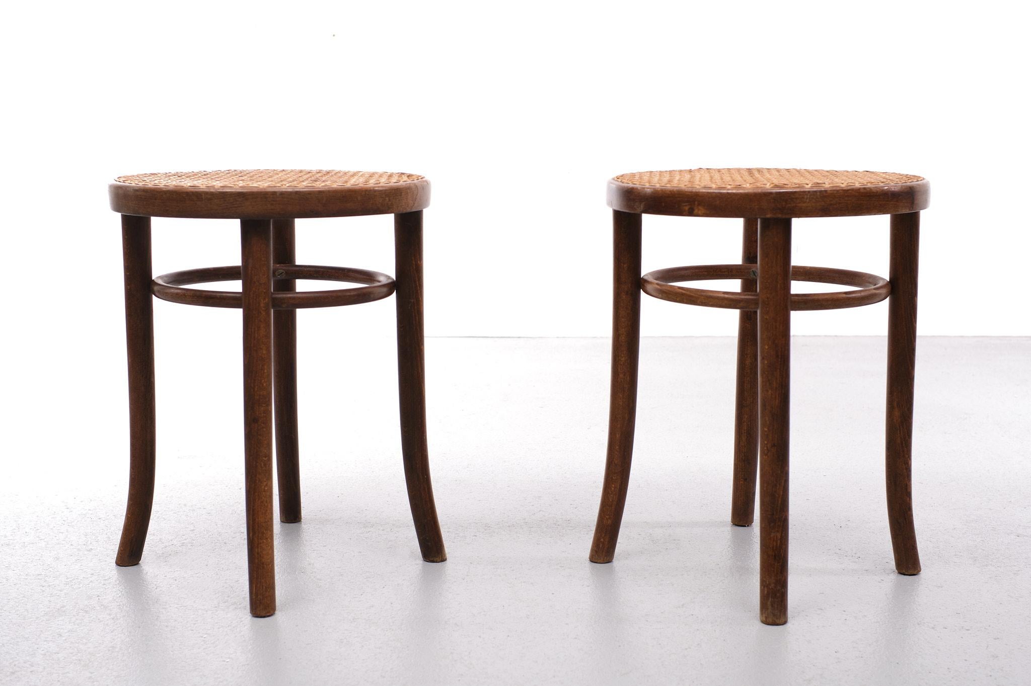 Thonet Wicker stools model 4601 1960s Tjechie In Good Condition For Sale In Den Haag, NL