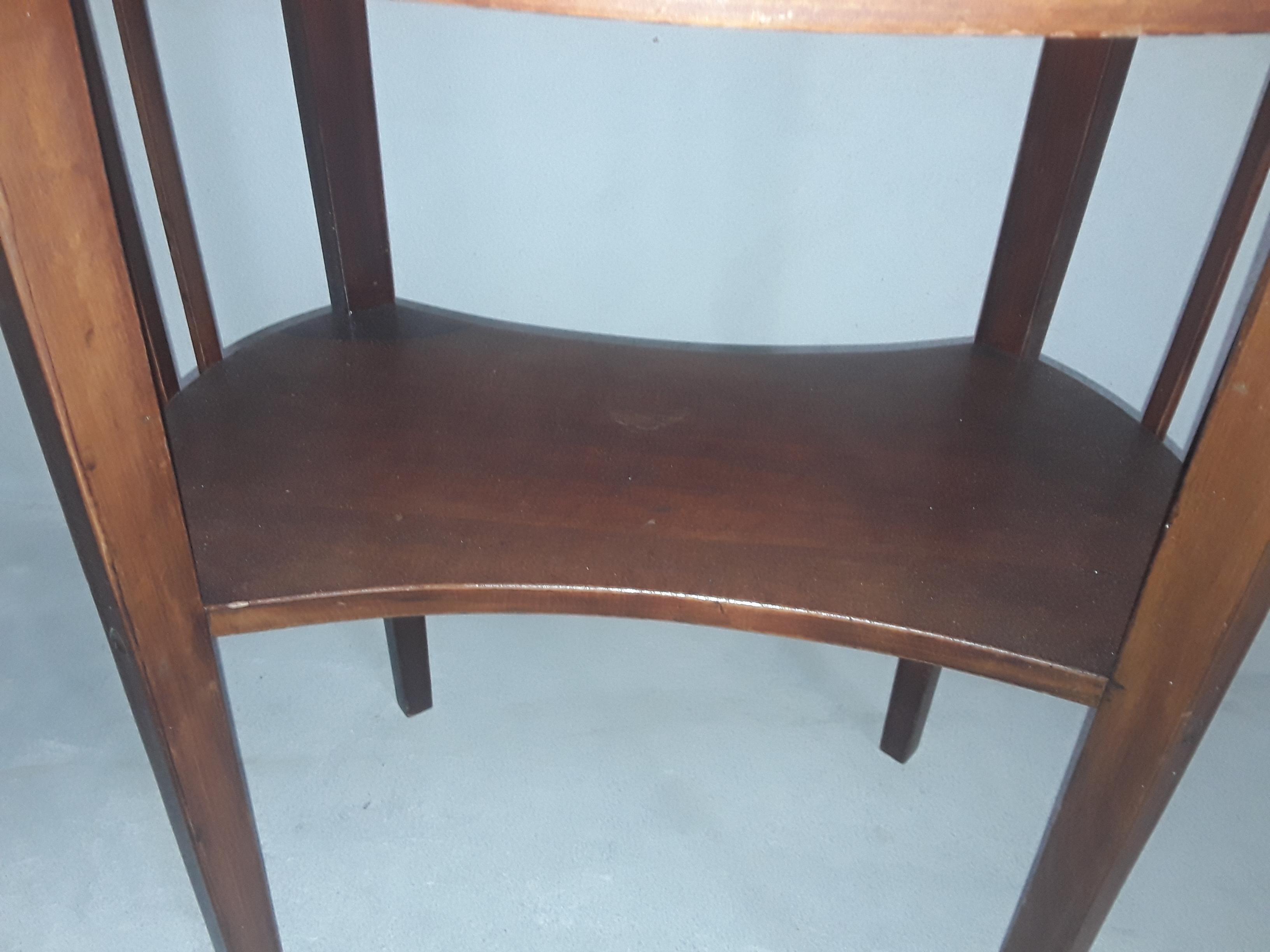 Thonet Wien Table In Good Condition For Sale In Oldebroek, NL