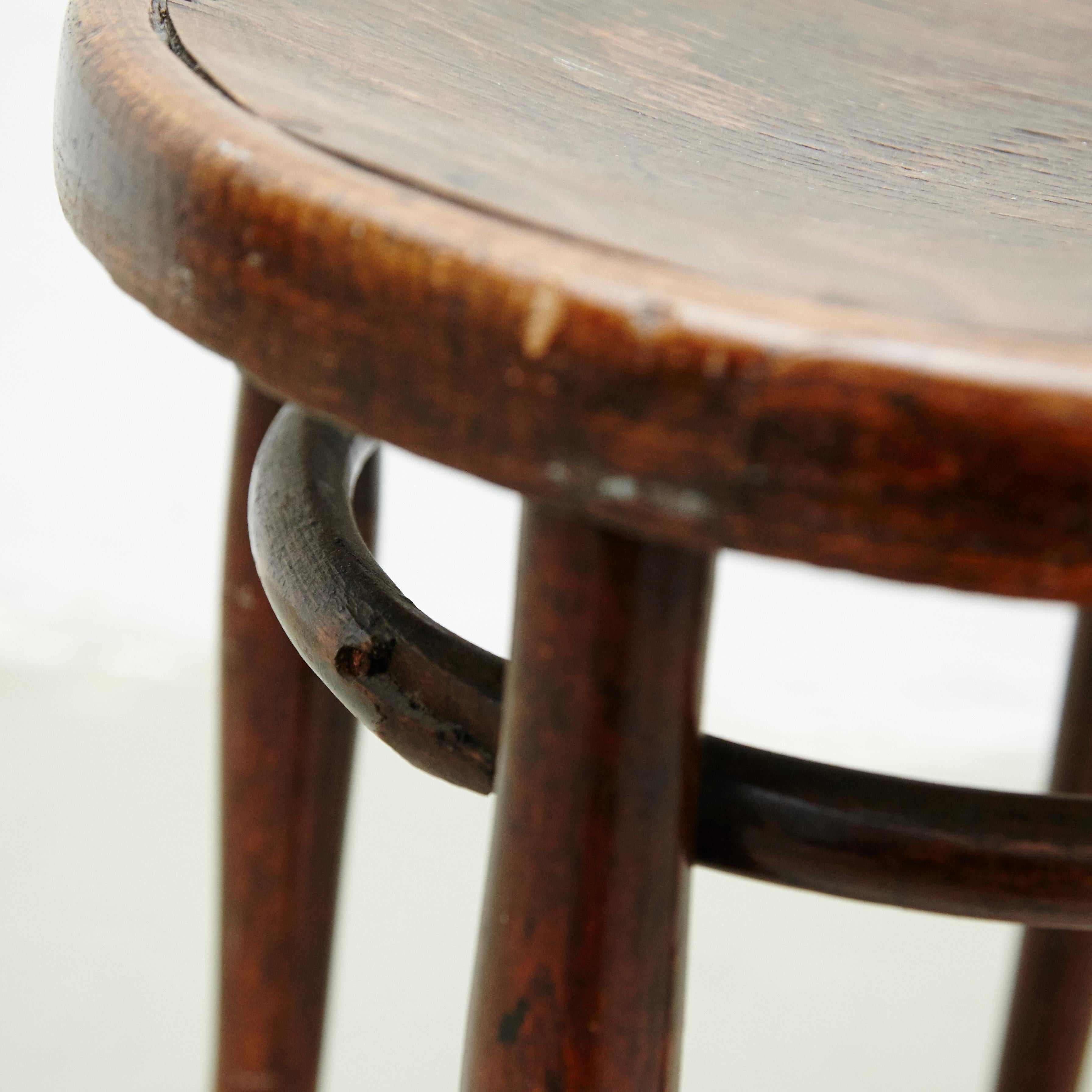 Thonet Wood Stool In Fair Condition In Barcelona, Barcelona