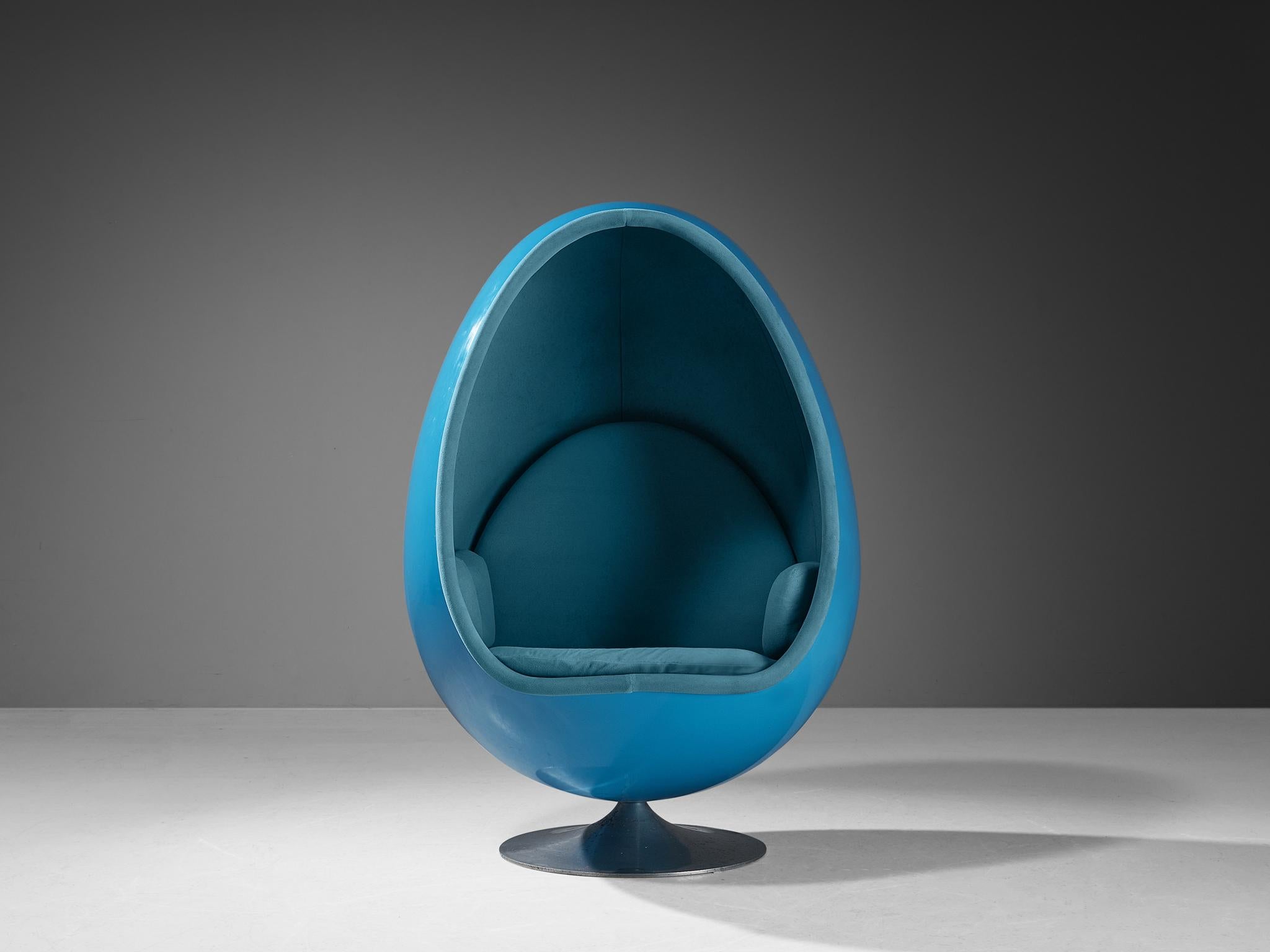 Thor Larsen for Torlan Staffanstorp 'Ovalia' Egg Chair in Blue Fiberglass  In Good Condition For Sale In Waalwijk, NL