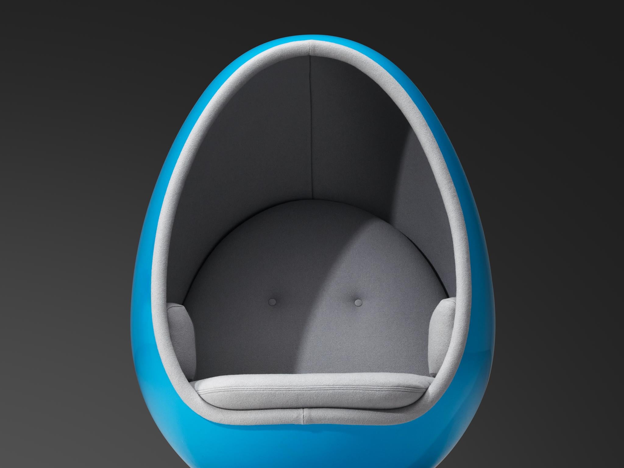 Thor Larsen for Torlan Staffanstorp 'Ovalia' Egg Chair in Blue Fiberglass 1