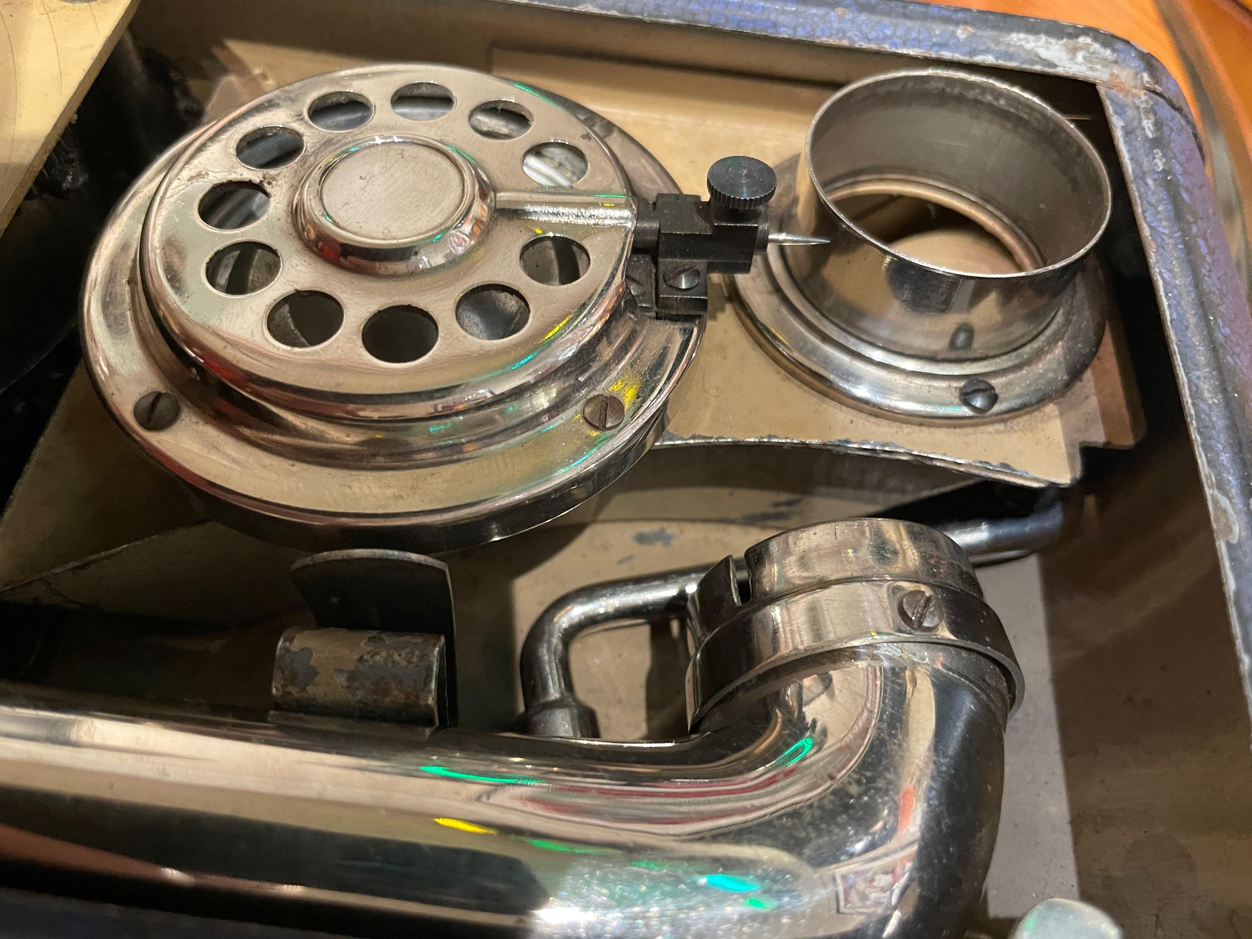 Très rare Phonographe de téléphone Thorens « Excelda » pour appareil photo vers les années 1930 État moyen - En vente à Oakland, CA