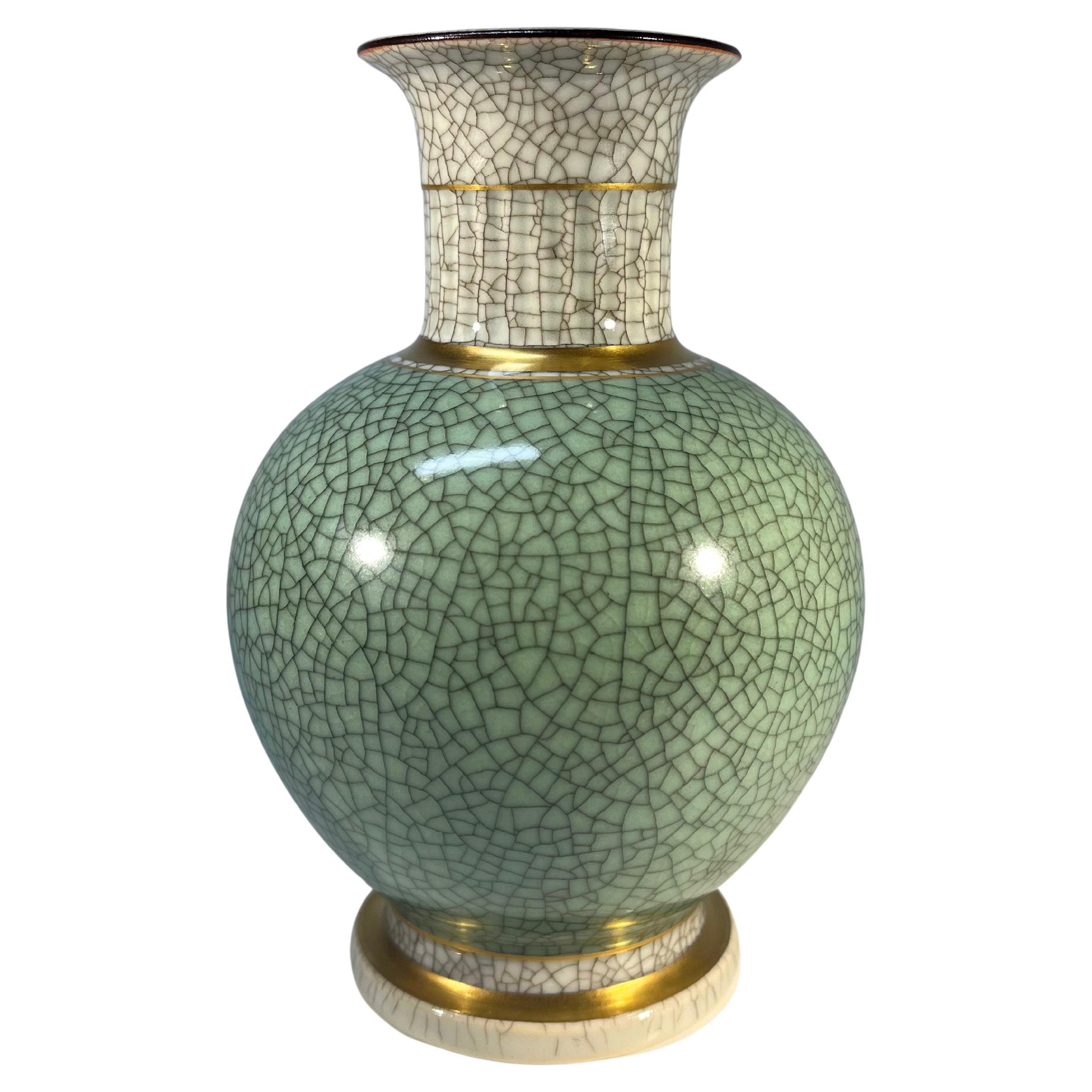 Thorkild Olsen For Royal Copenhagen, Vase Ball glacé craquelé vert pâle #3033