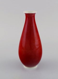 Thorkild Olsen for Royal Copenhagen, Vase in Red and White Porcelain, 1920s